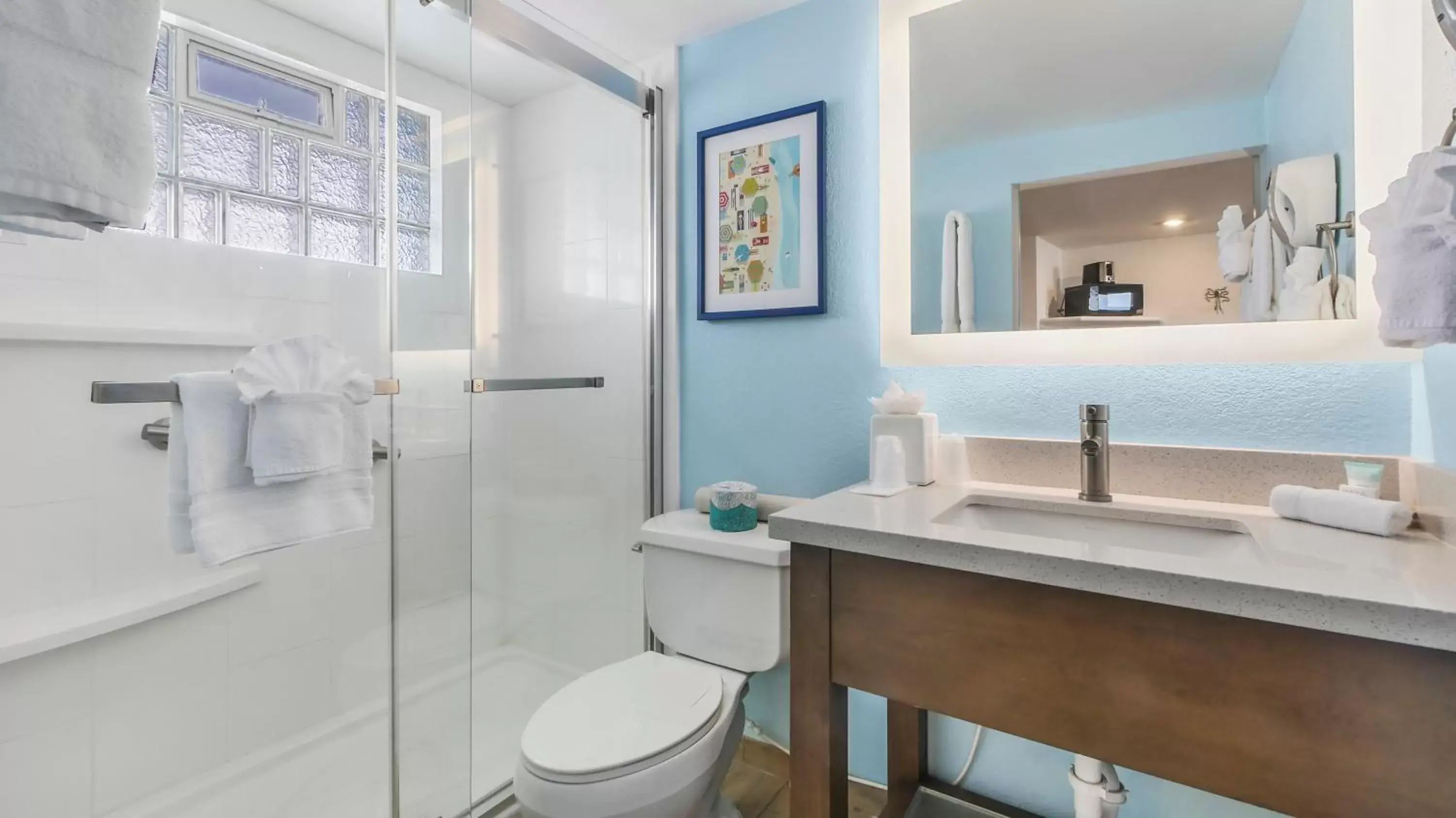 Shower, Bathroom in Bilmar Beach Resort