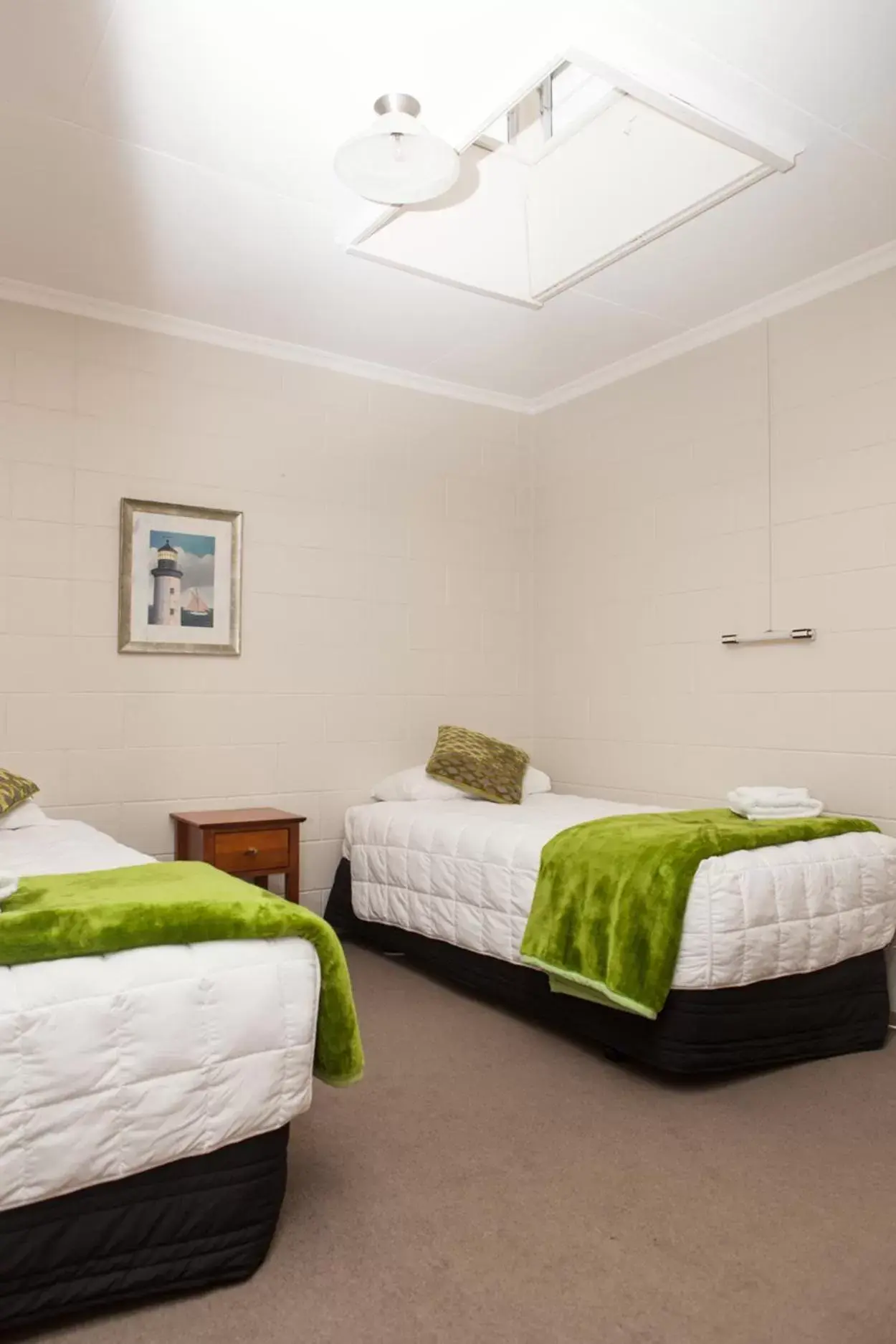 Bed in Picton Accommodation Gateway Motel
