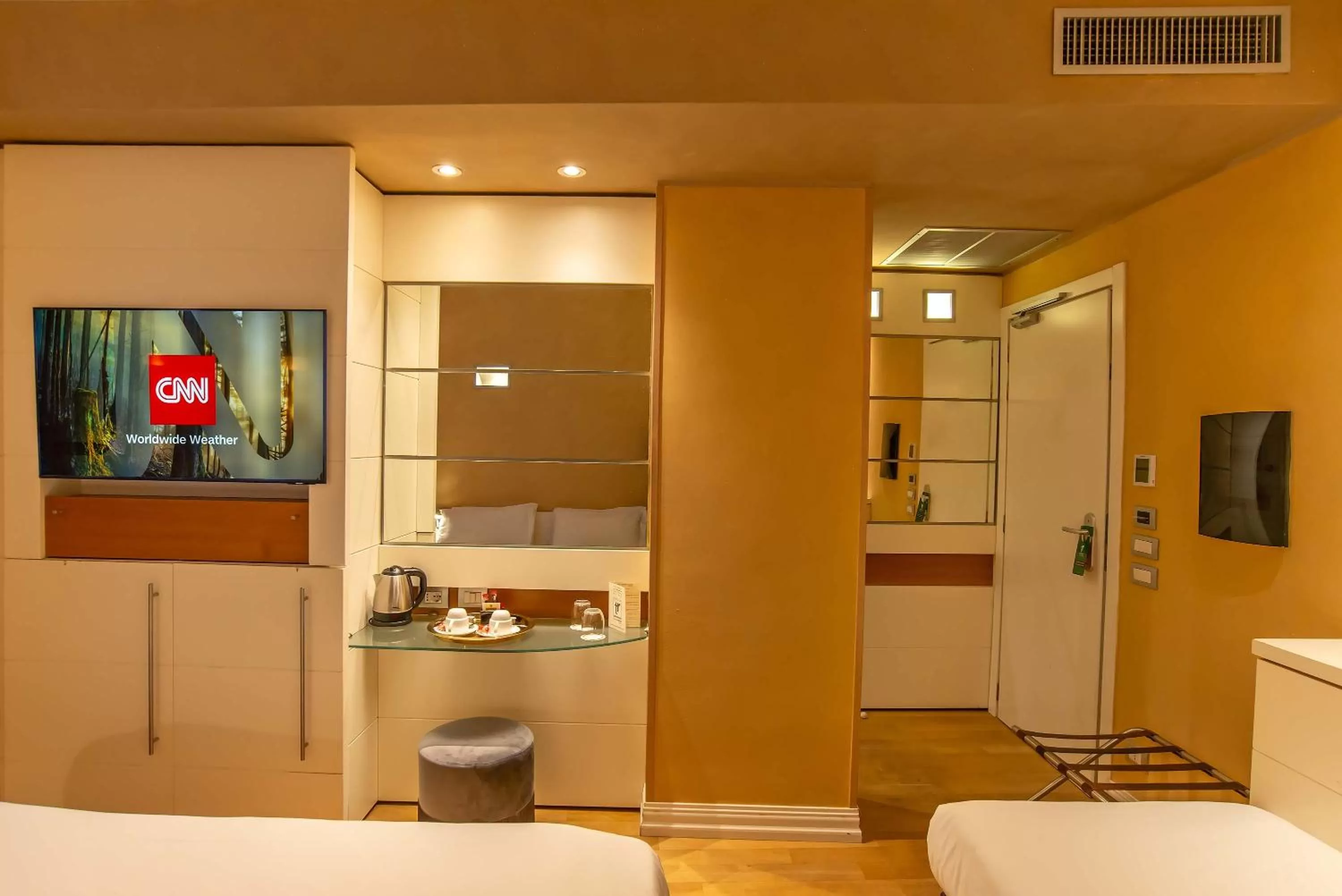 Decorative detail in Hotel White