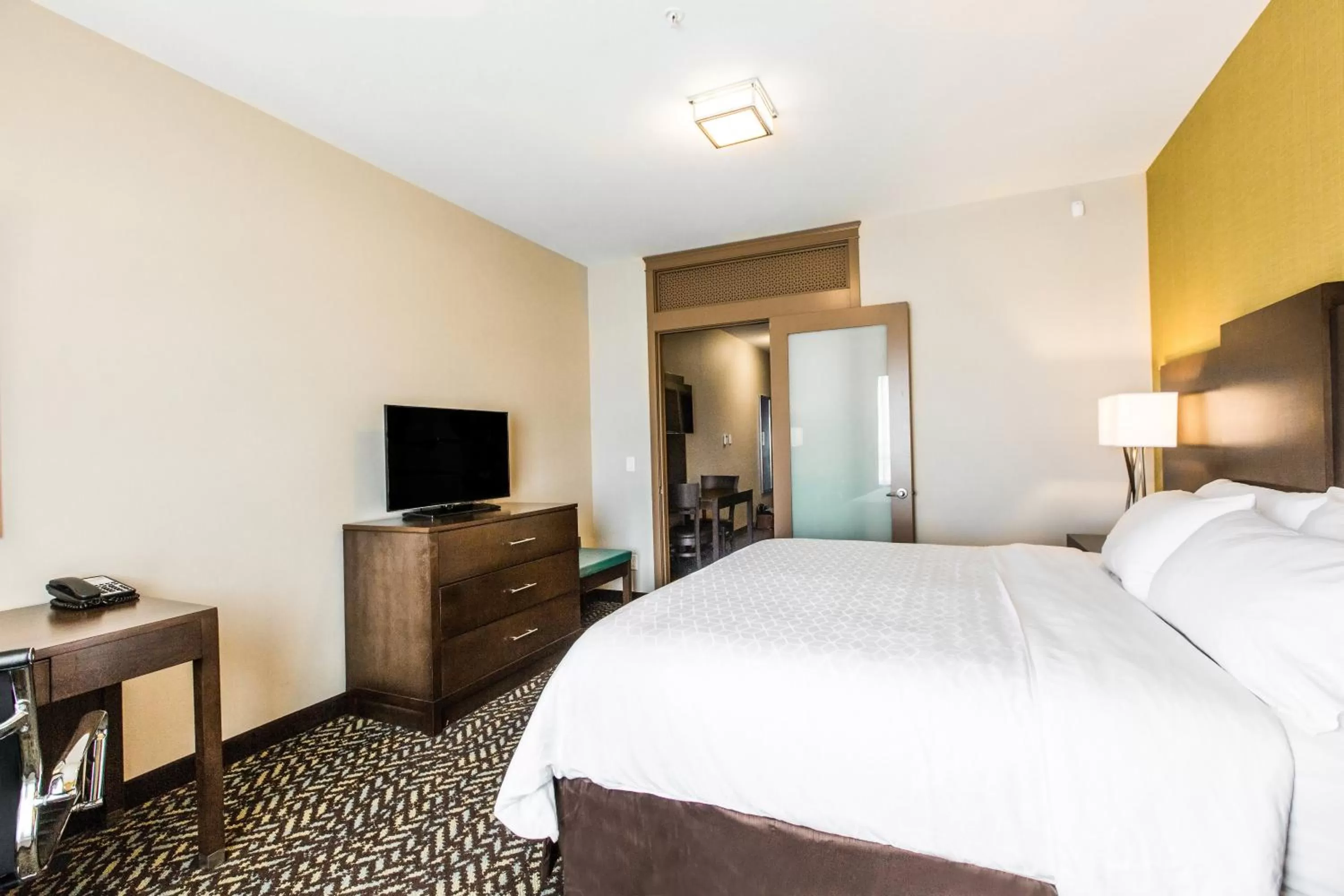 Bedroom, Bed in Holiday Inn Express & Suites Spruce Grove - Stony Plain by IHG