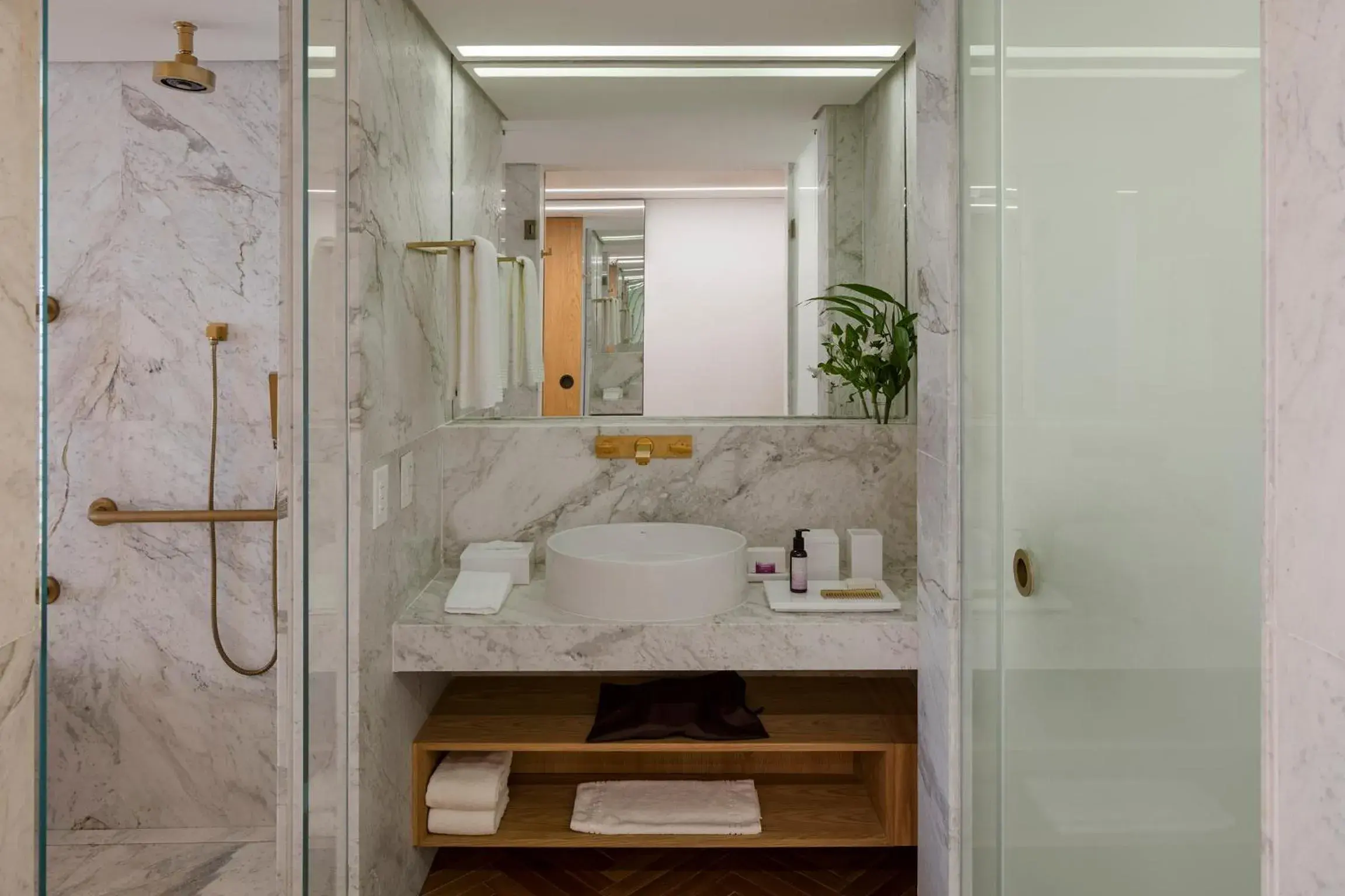 Bathroom in Emiliano Hotel Rio de Janeiro