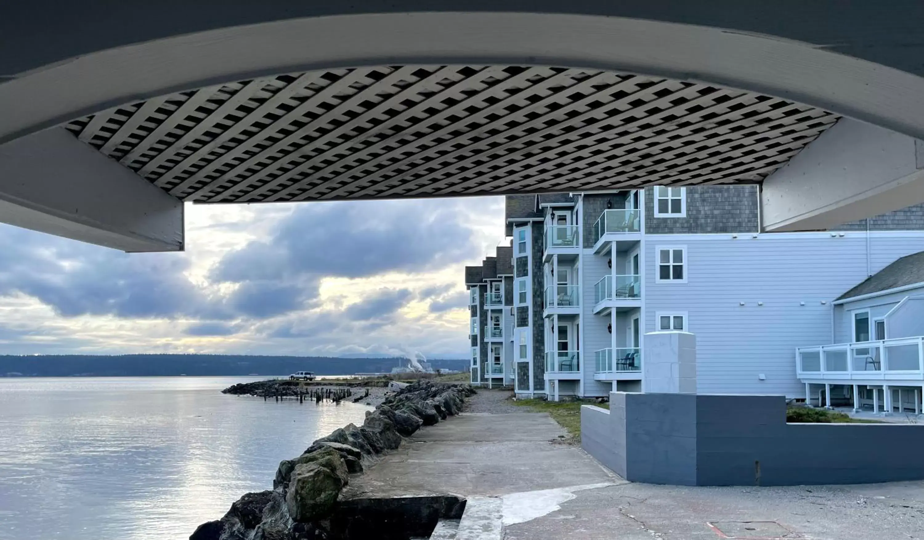 Sea view in Tides Inn & Suites Sea view in Tides Inn & Suites