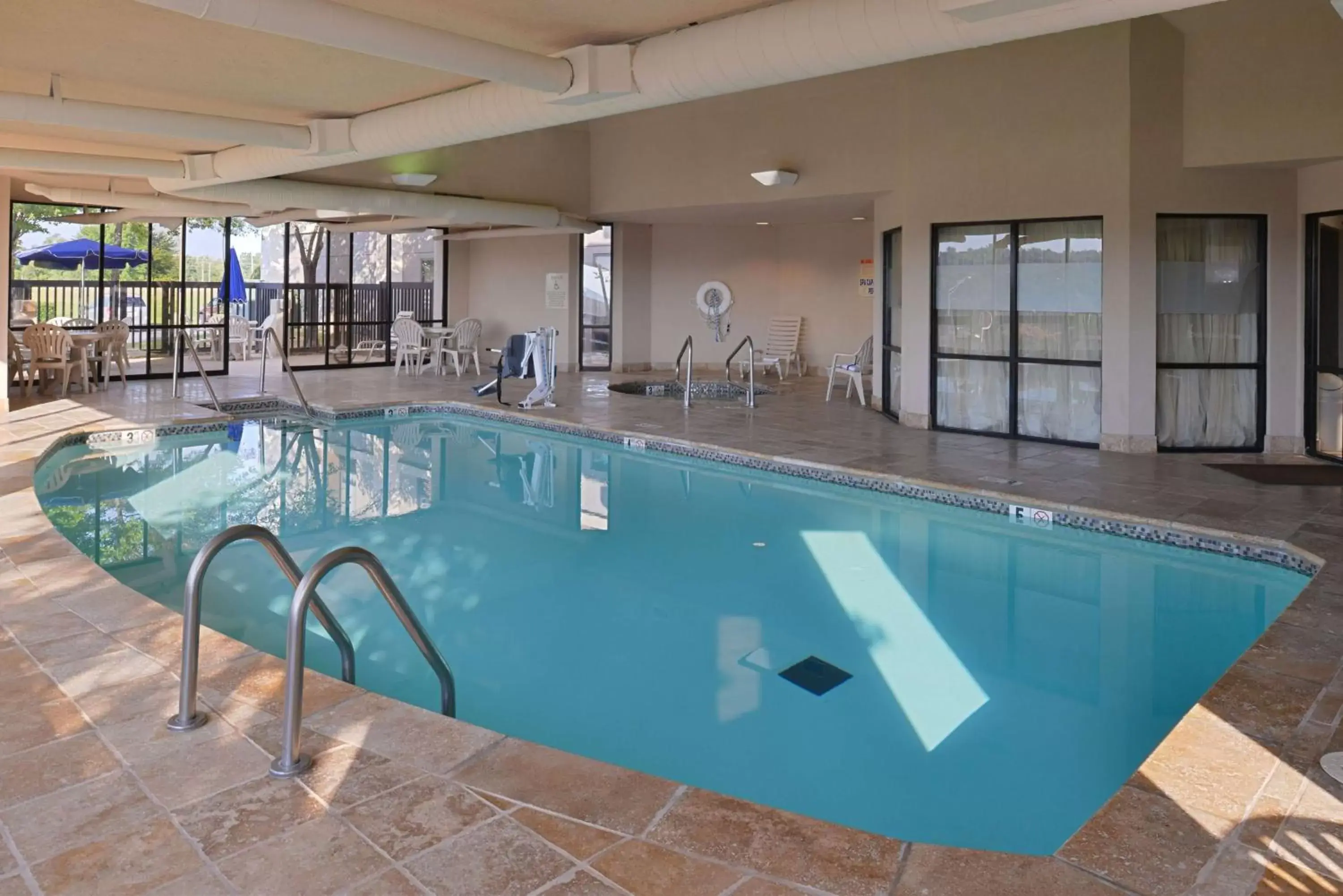 Pool view, Swimming Pool in Hampton Inn Tulsa Sand Springs