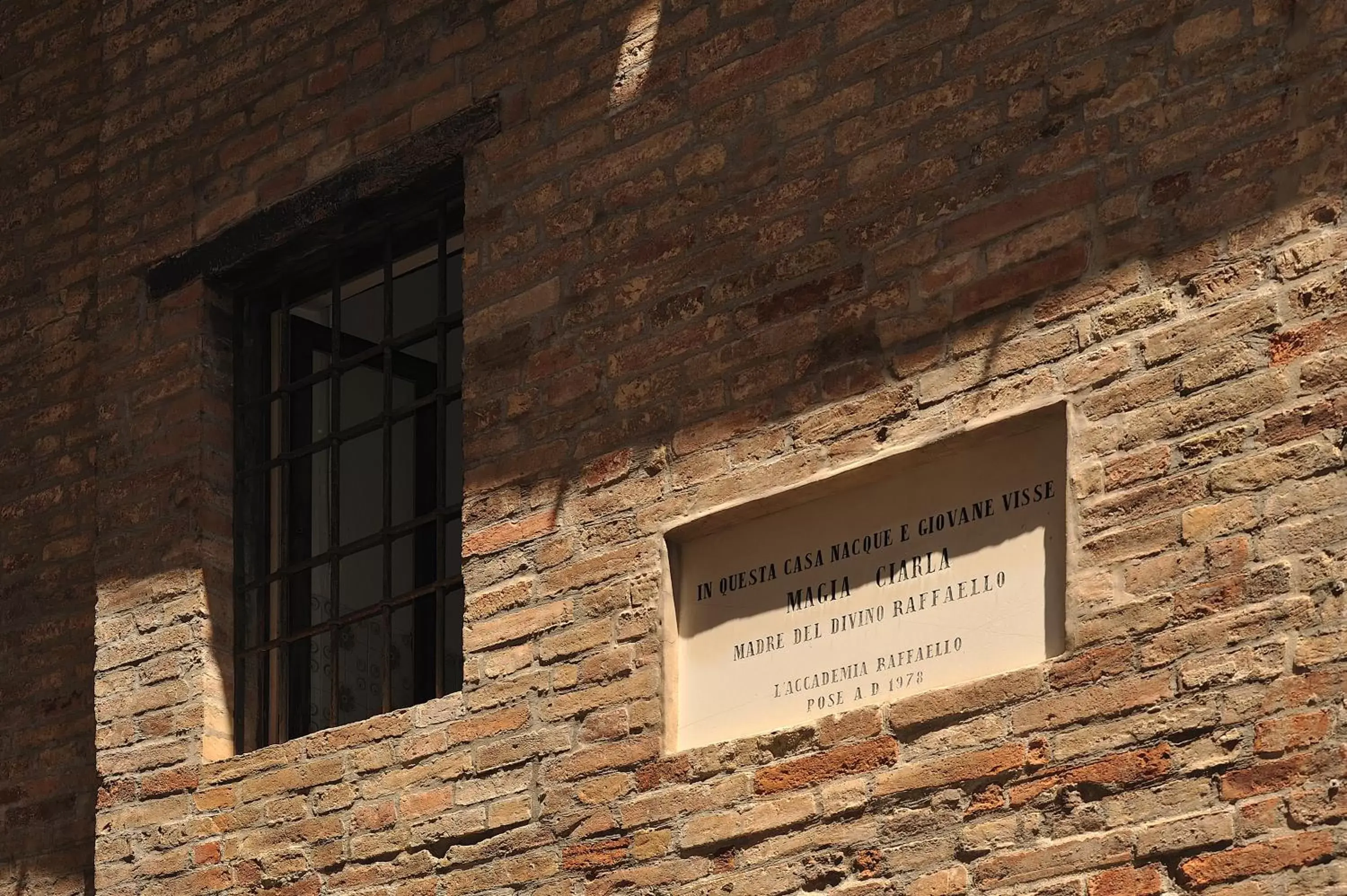 Facade/entrance in Hotel Raffaello