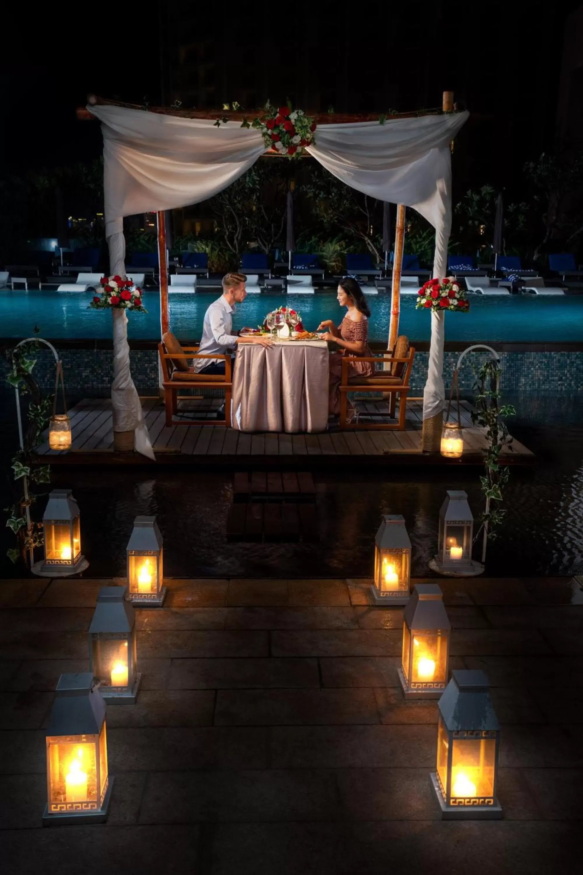 Swimming pool, Banquet Facilities in Sheraton Nha Trang Hotel & Spa
