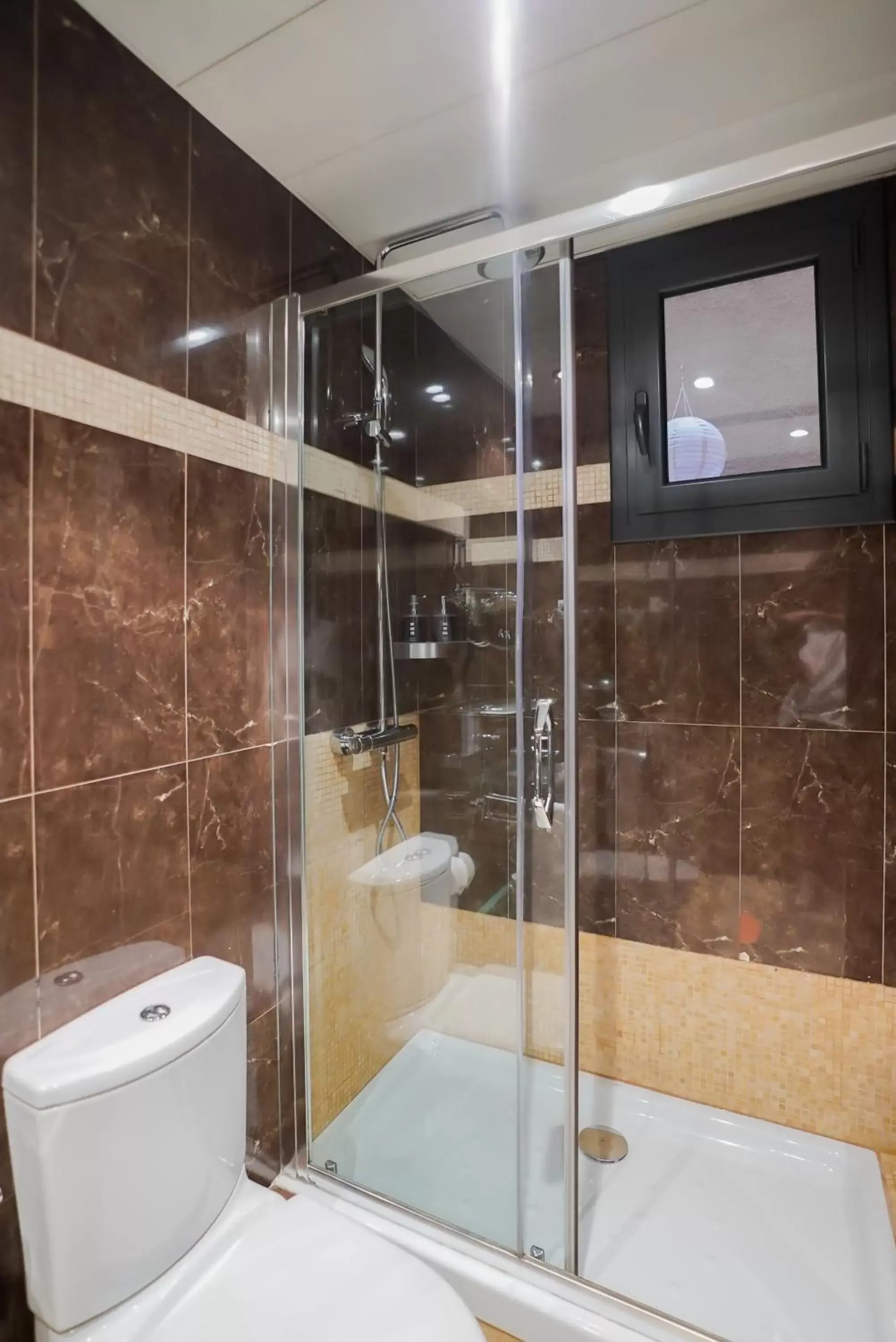 Toilet, Bathroom in Hotel Constanza