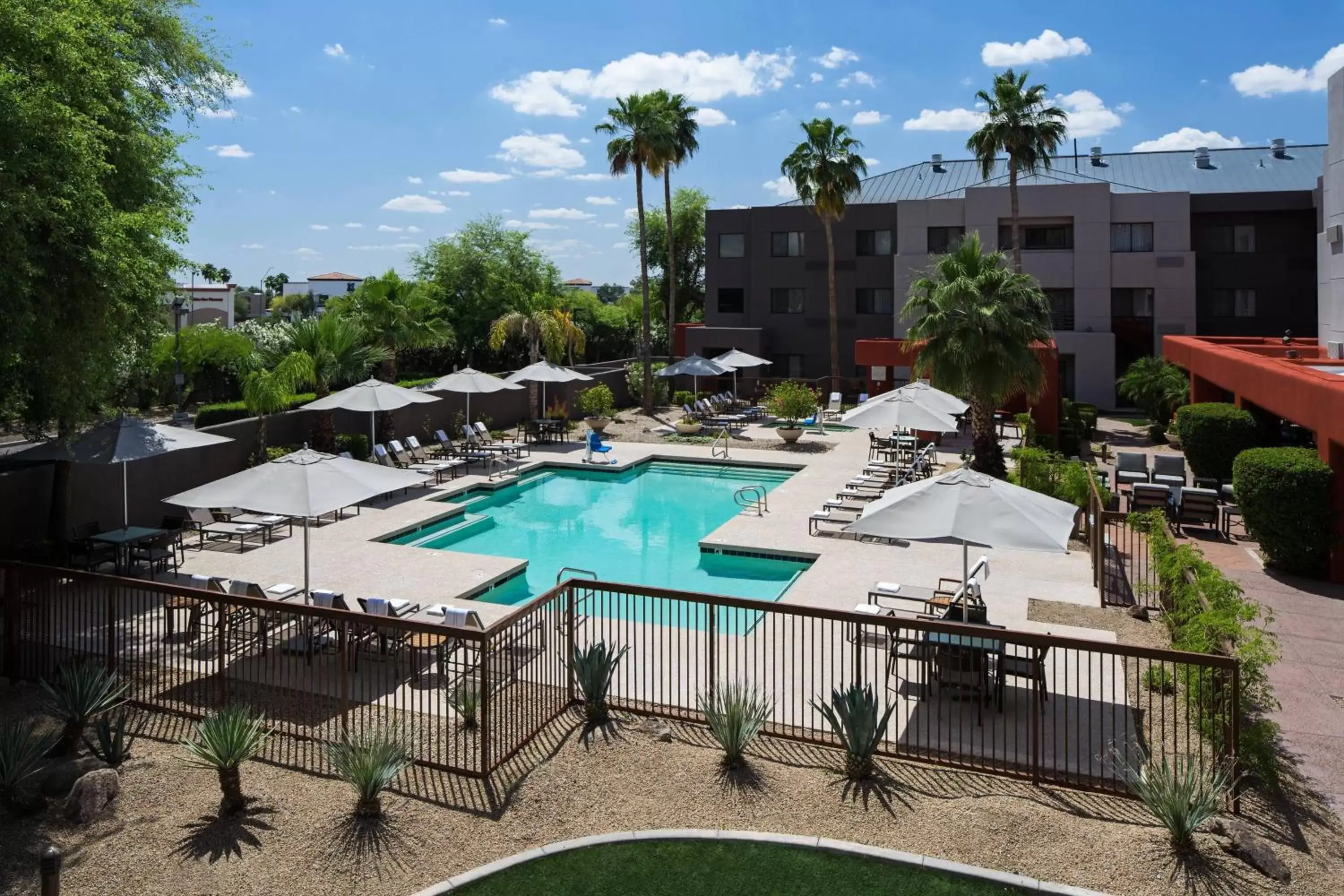 Swimming Pool in Courtyard Scottsdale North