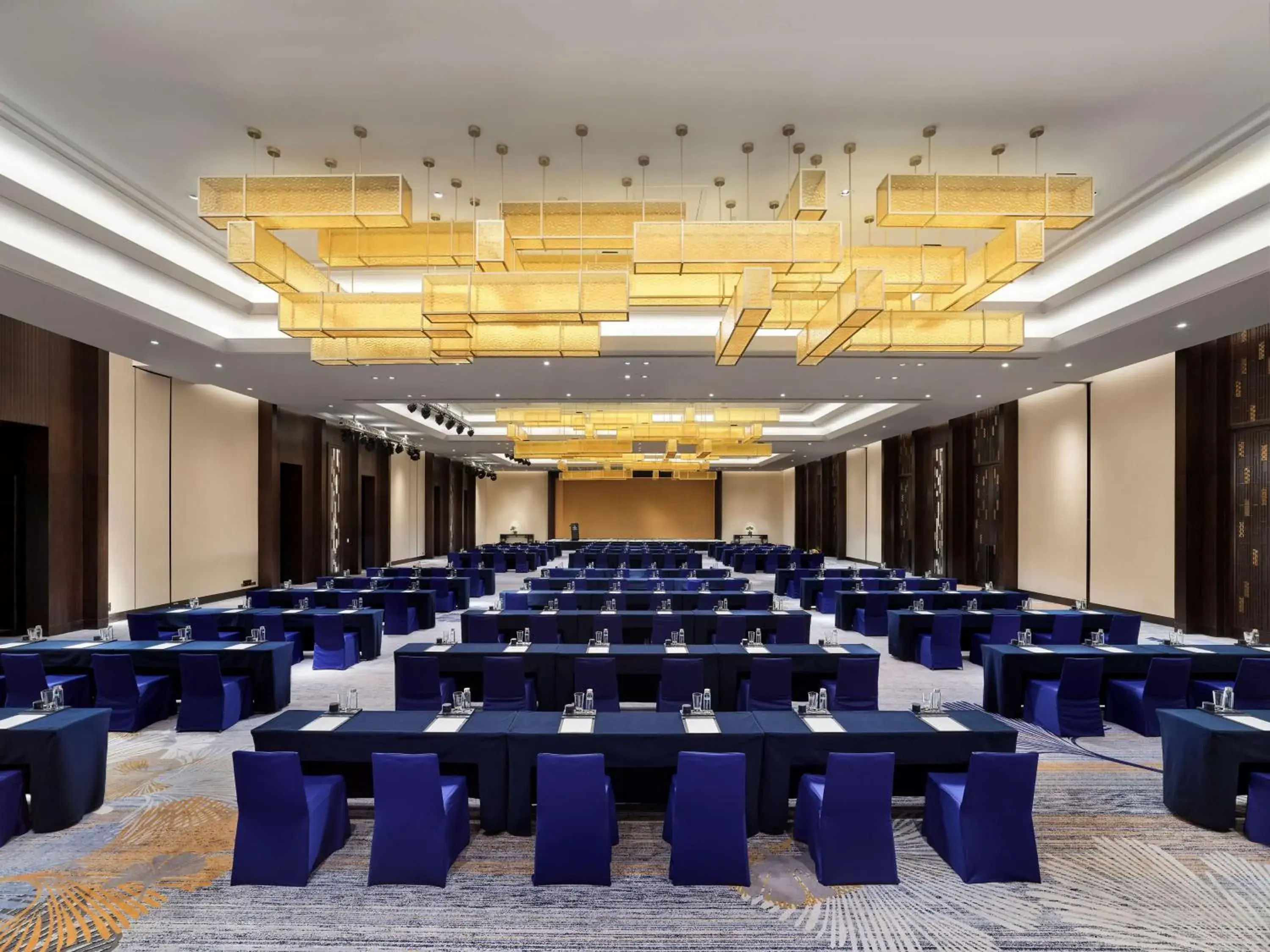 Meeting/conference room in Hilton Shanghai Songjiang Guangfulin