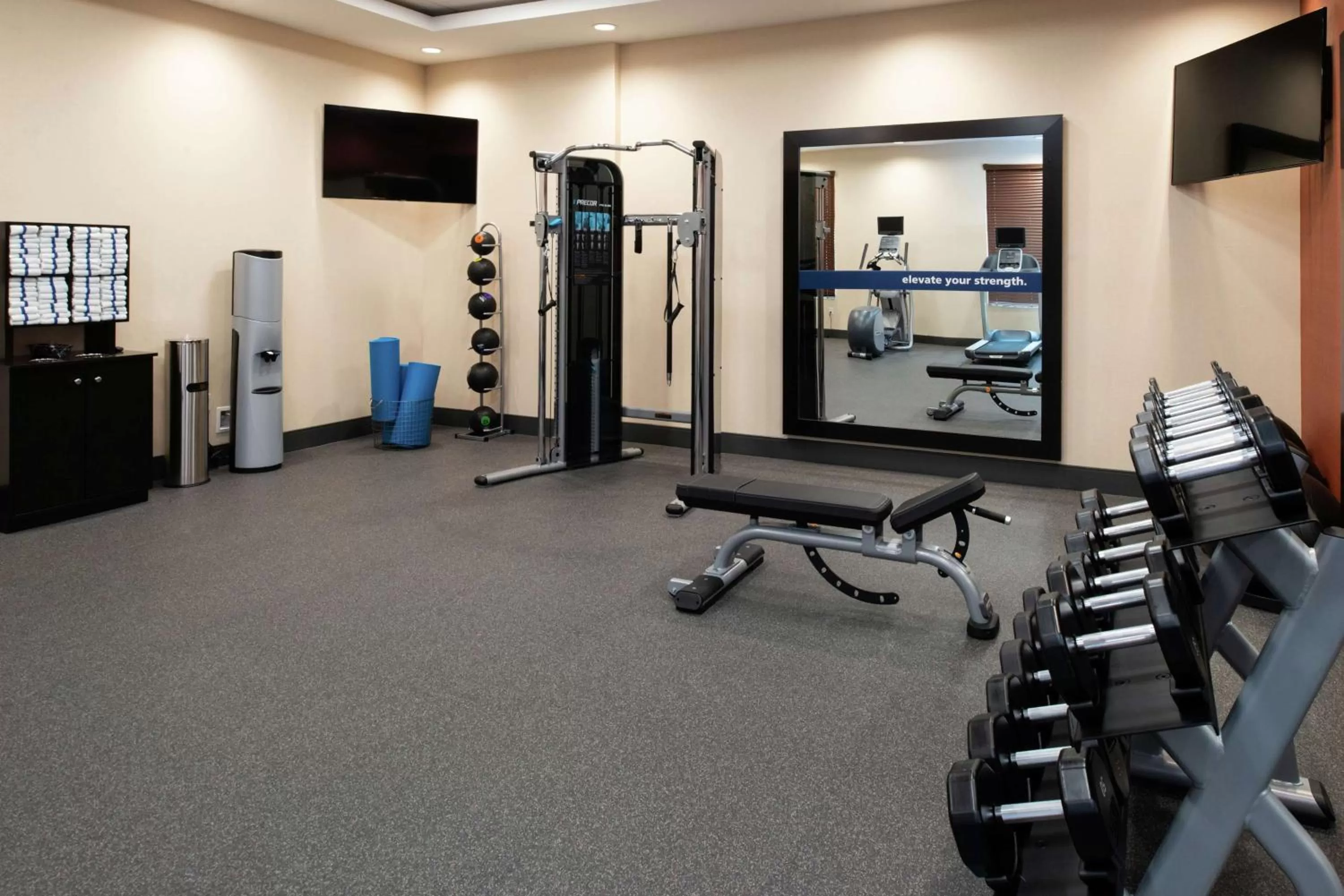 Fitness centre/facilities in Hampton Inn & Suites Buena Park