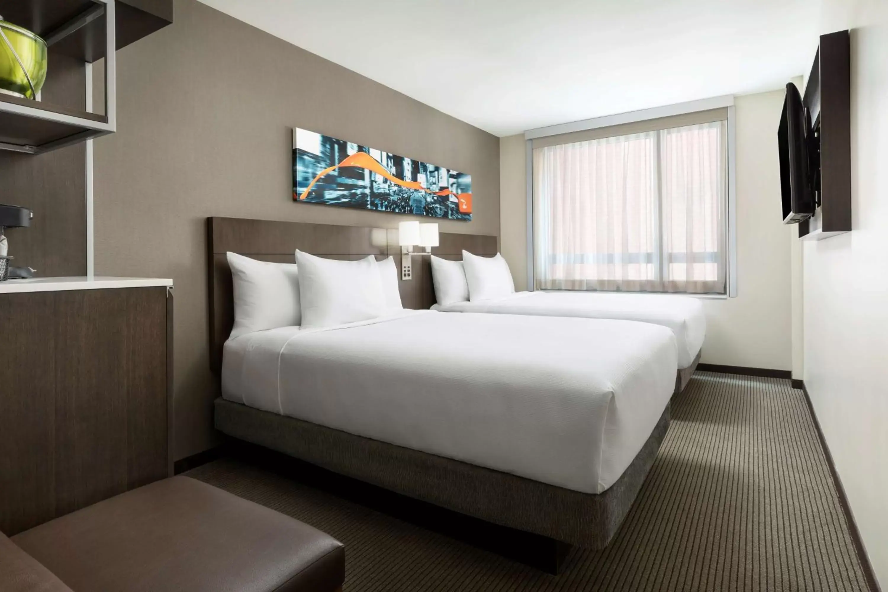 Photo of the whole room, Bed in Hyatt Place New York City/Times Square