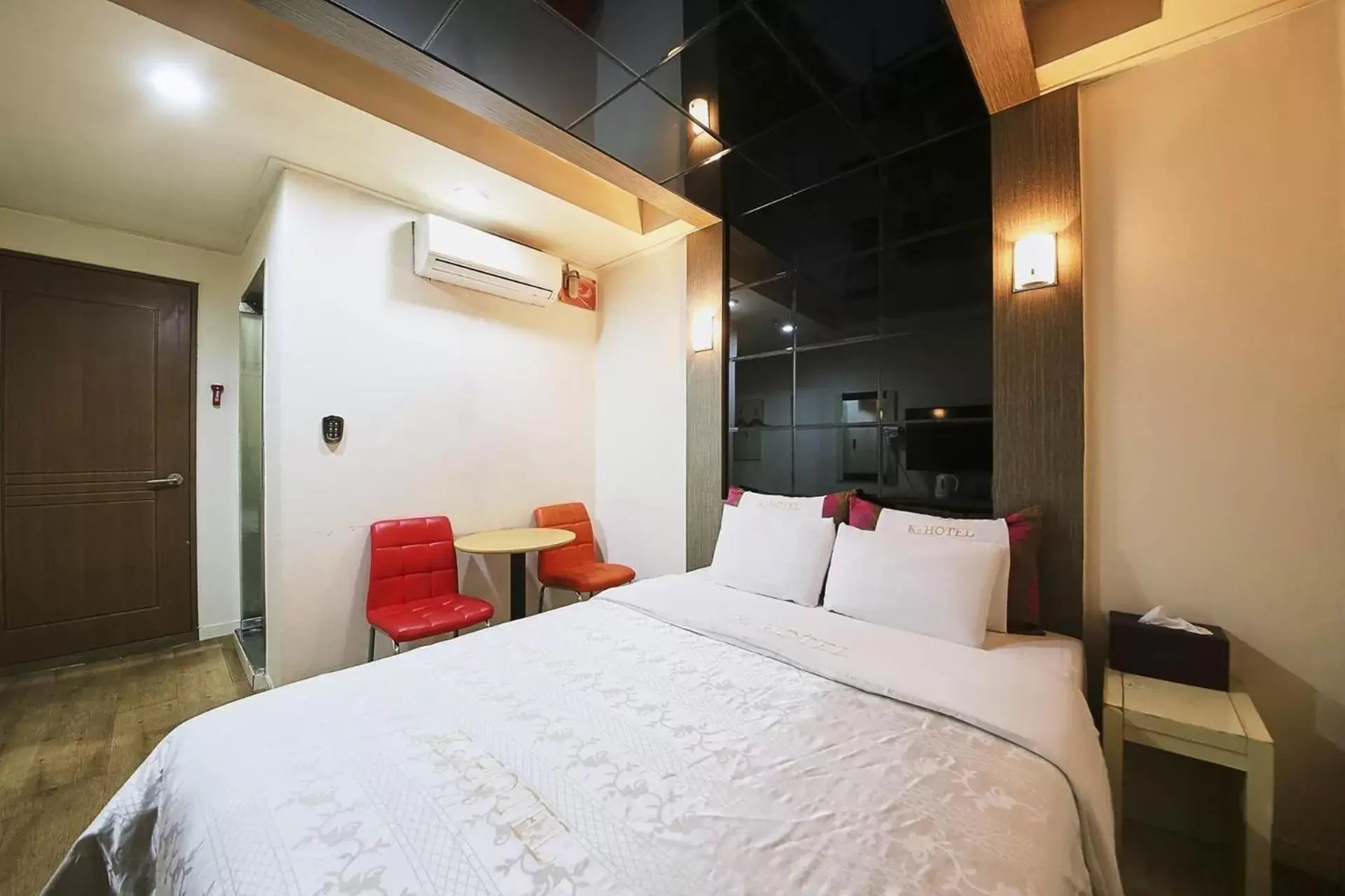 Bed in K2 Motel