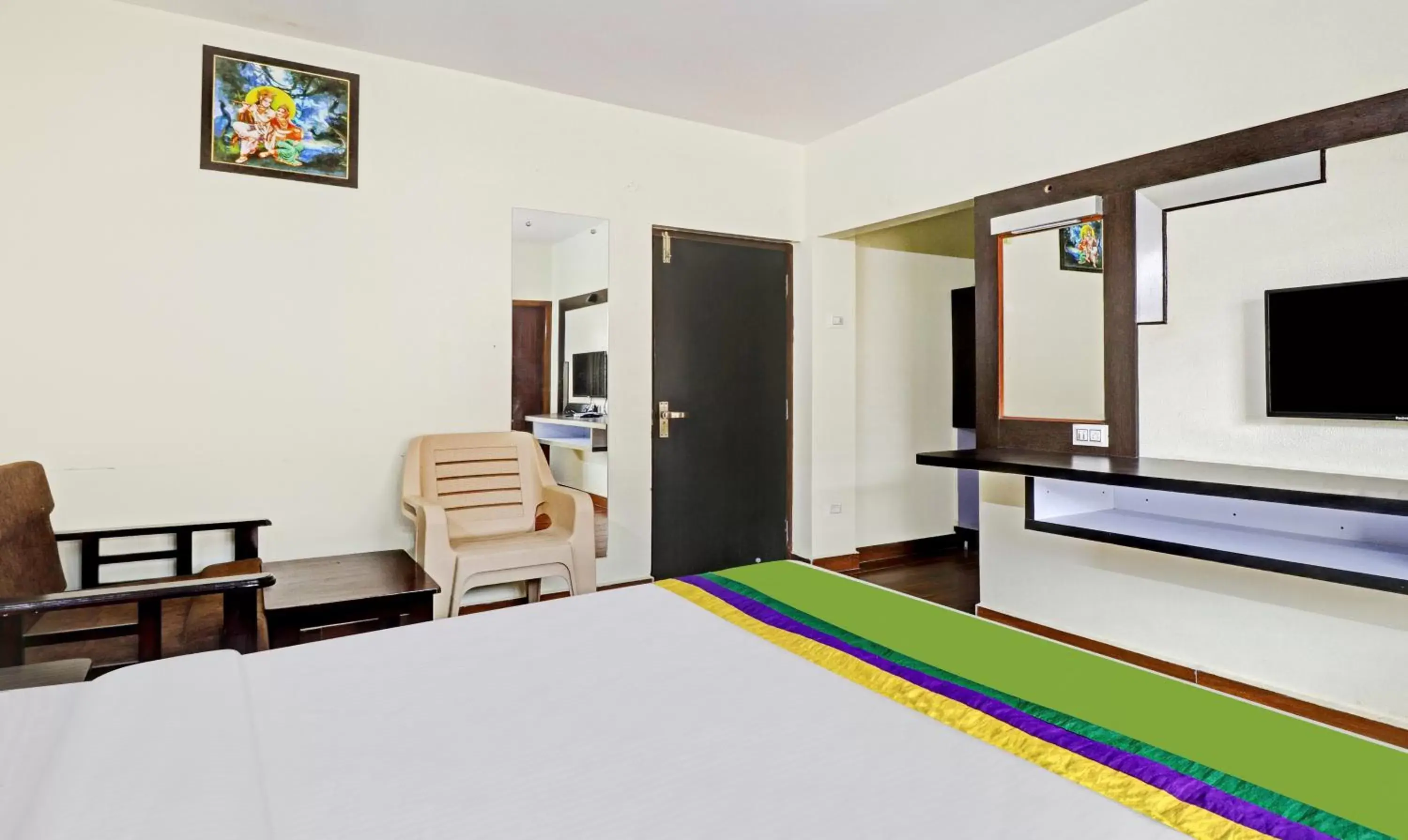 Bedroom, Bed in Treebo Aall Season Bedroom, Bed in Treebo Aall Season