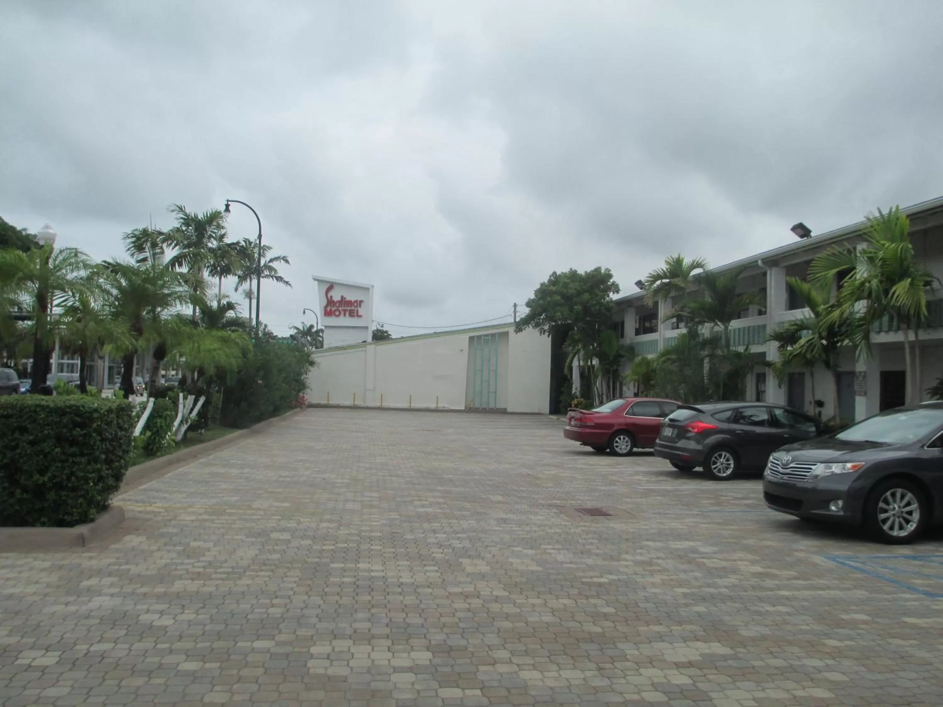 Property building in Shalimar Motel