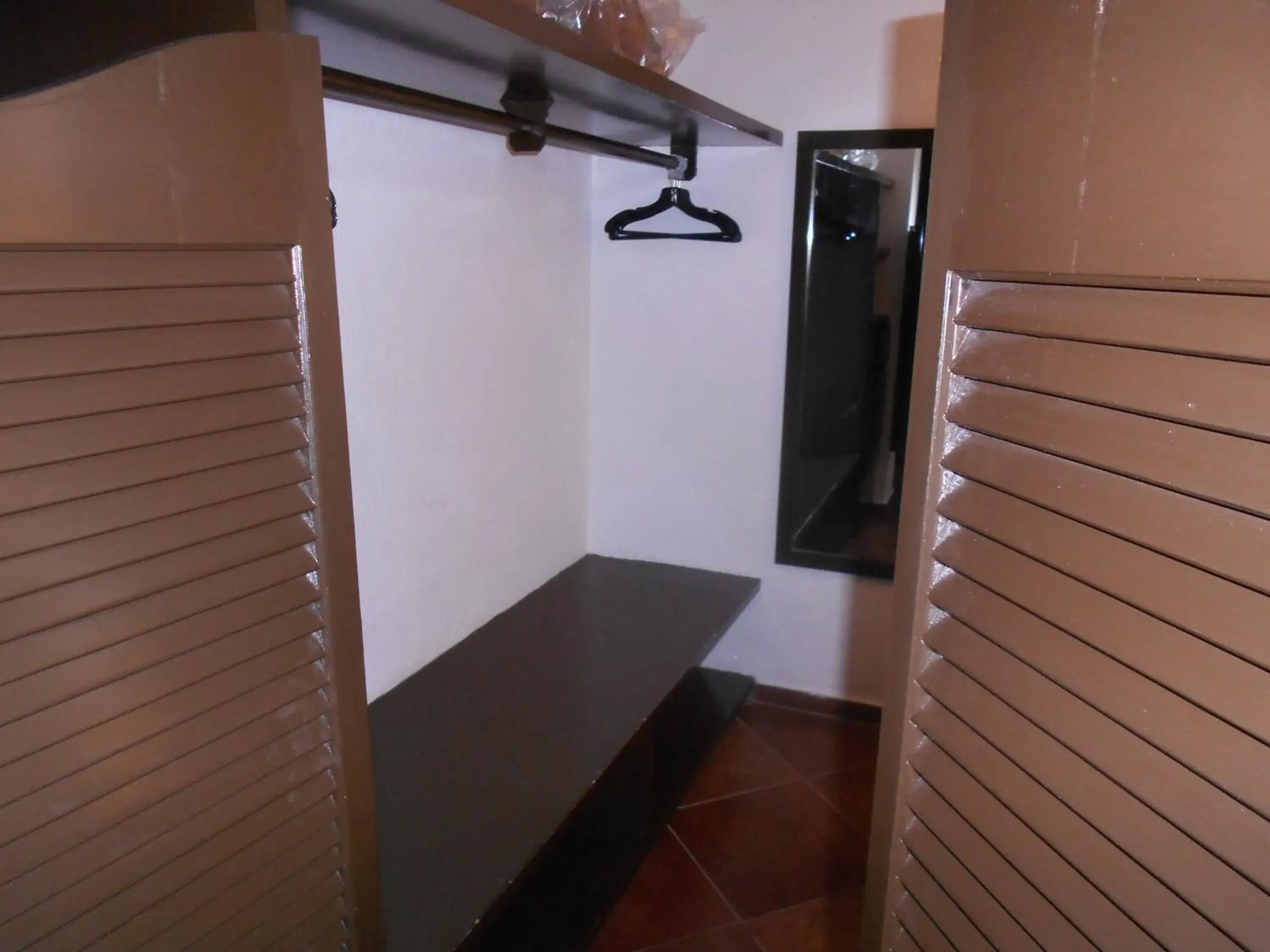 wardrobe, Bathroom in Hotel Hacienda Taboada (Aguas Termales)