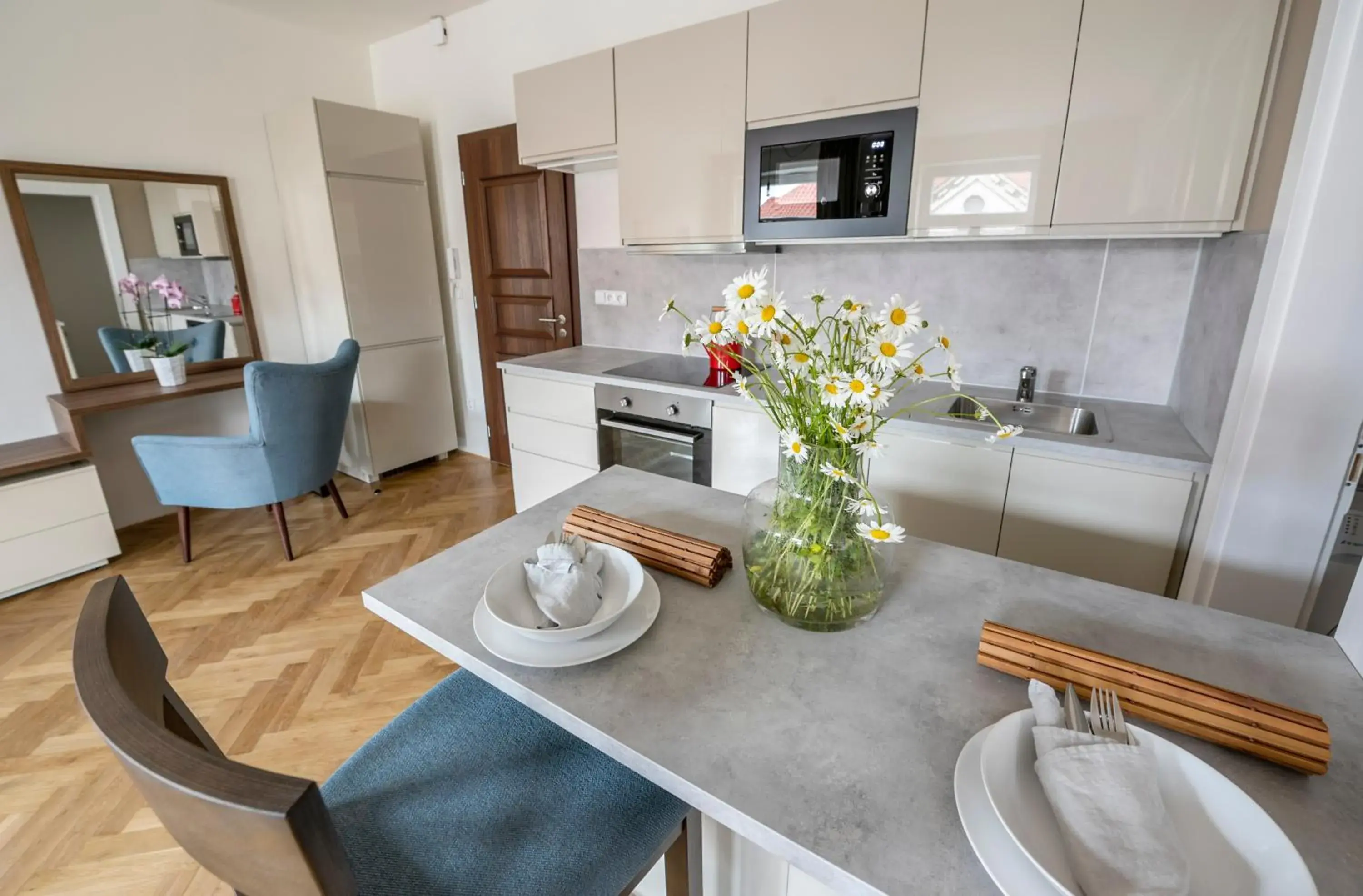 Kitchen/Kitchenette in Letna Garden Suites