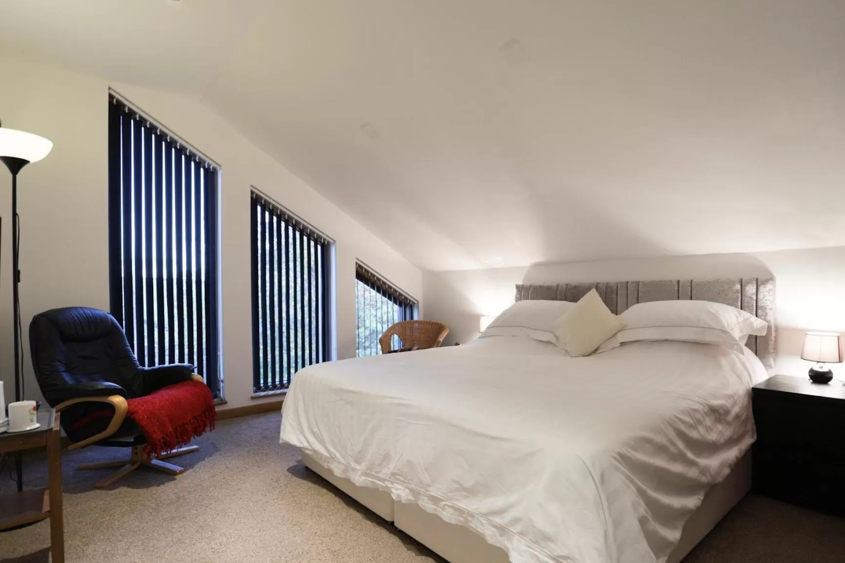 Bed in Crackin View Guest House