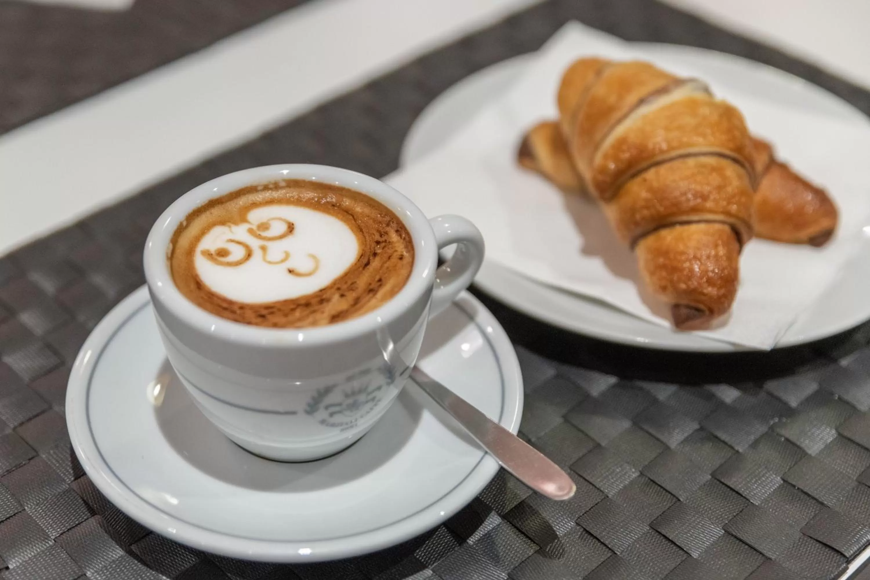 Food and drinks in Trevi Palace Hotel