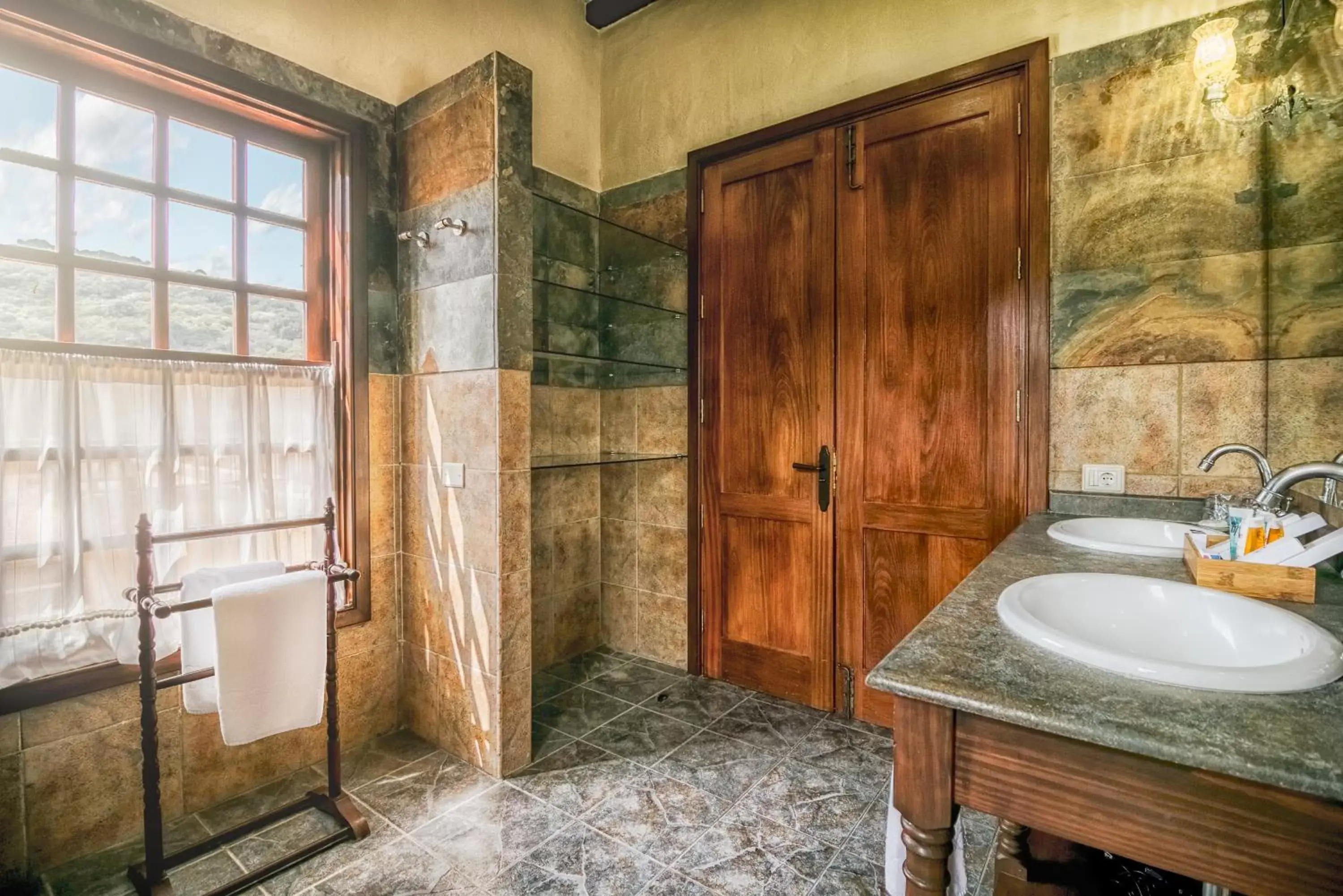 Bathroom in Hotel Rural LIVVO Maipez