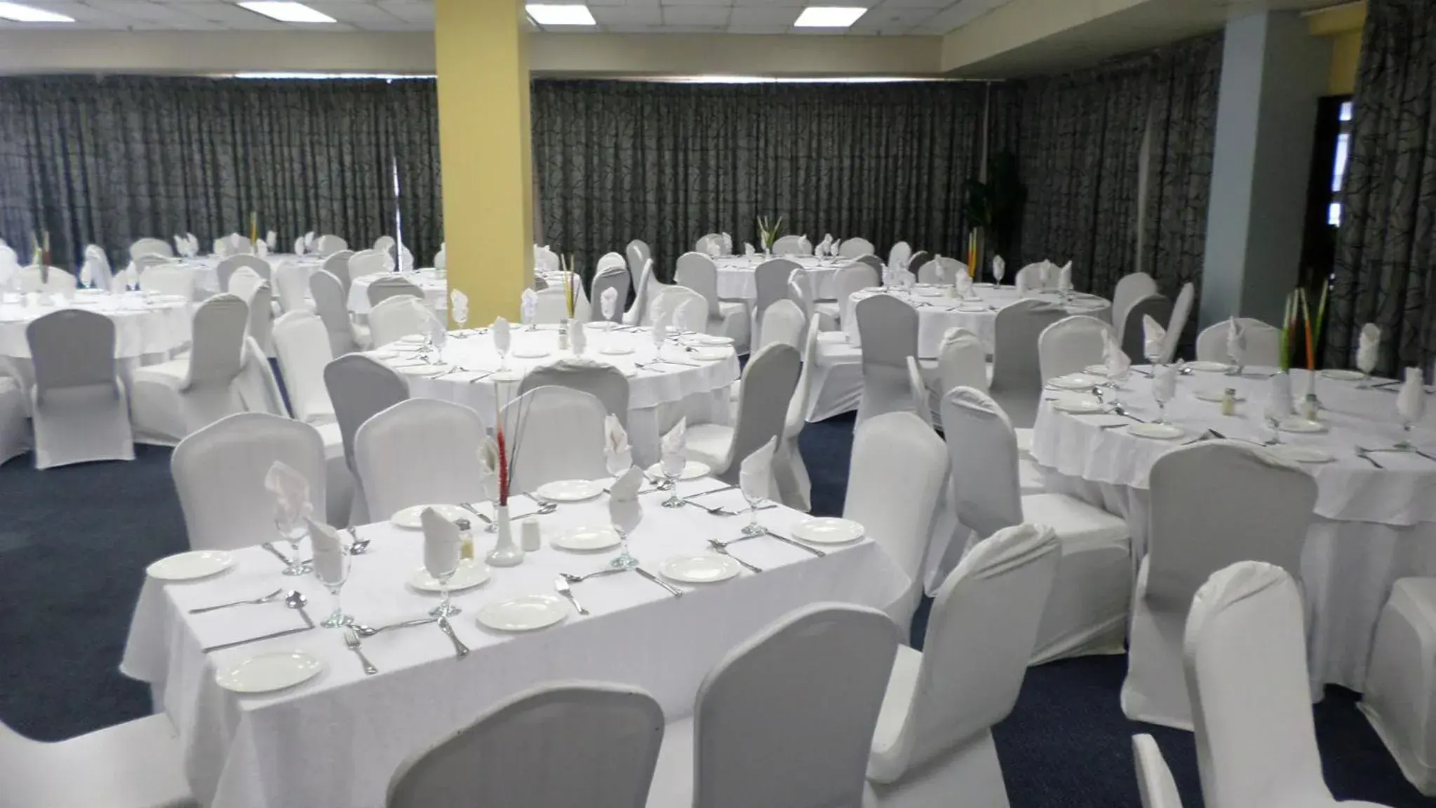 Banquet/Function facilities, Banquet Facilities in Coastlands Durban Self Catering Holiday Apartments