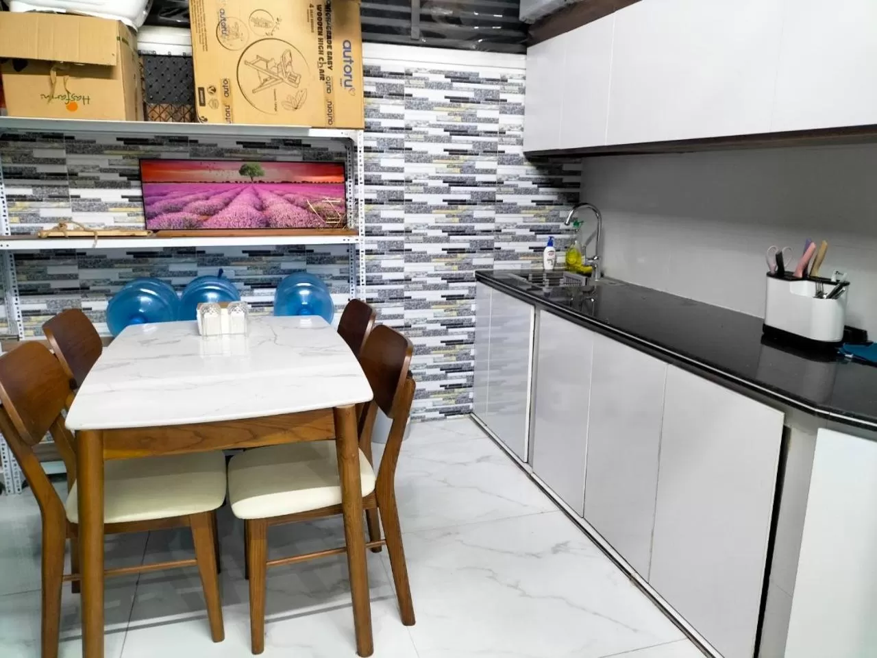 Kitchen or kitchenette, Kitchen/Kitchenette in The Flamboyant #StayWork Vinhomes Marina