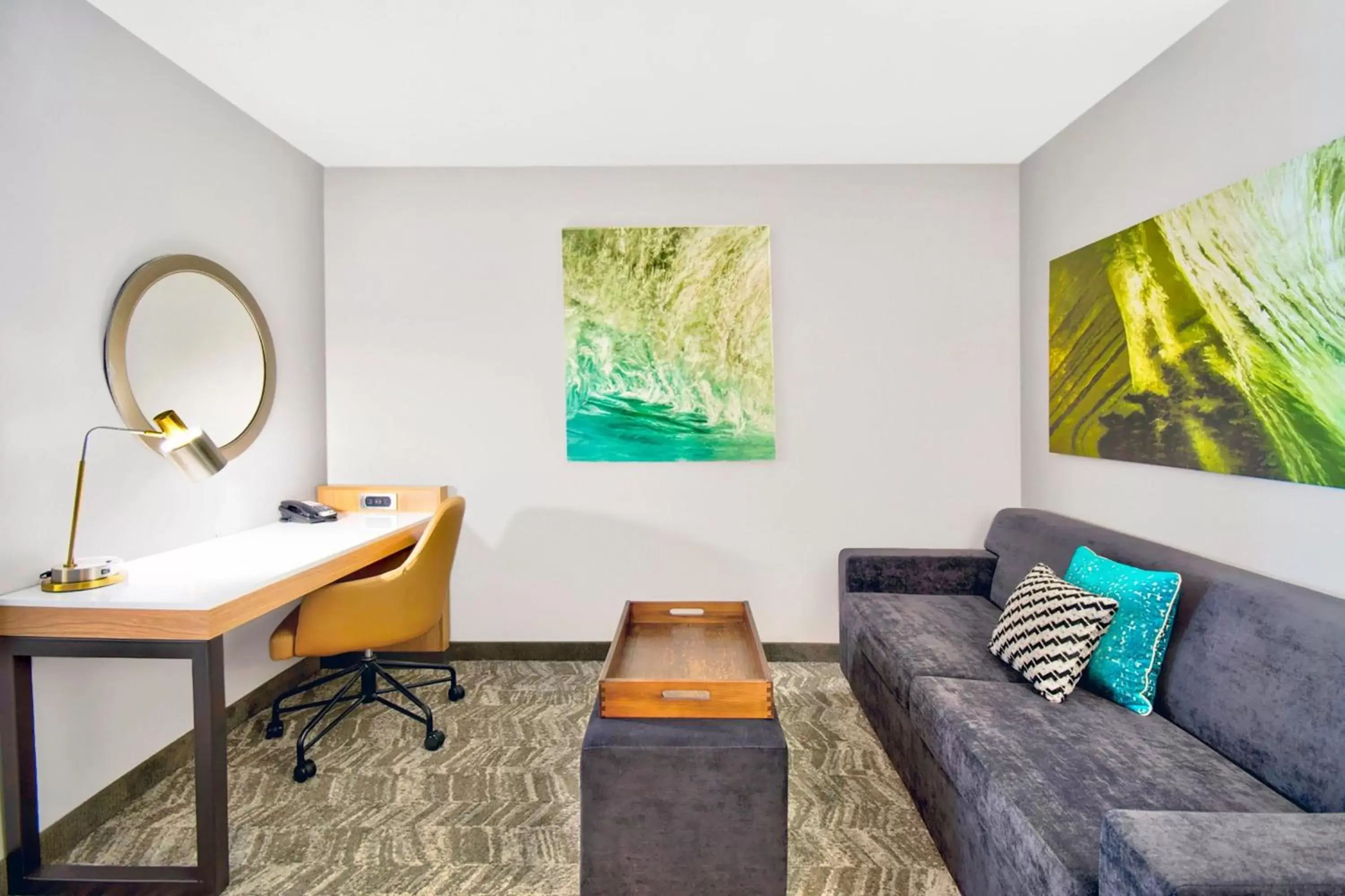 Living room, Seating Area in SpringHill Suites Erie