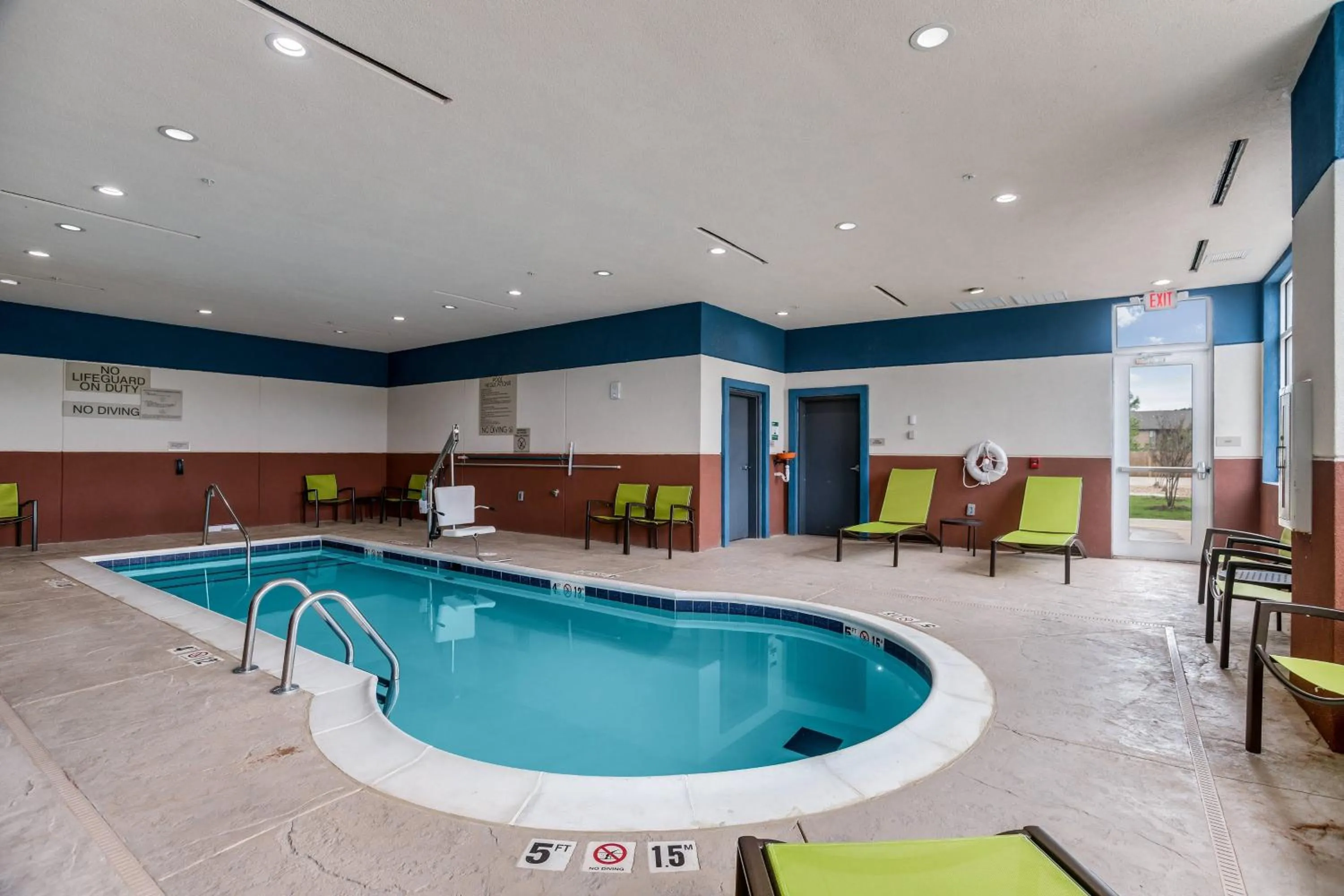 Swimming pool in SpringHill Suites by Marriott Stillwater