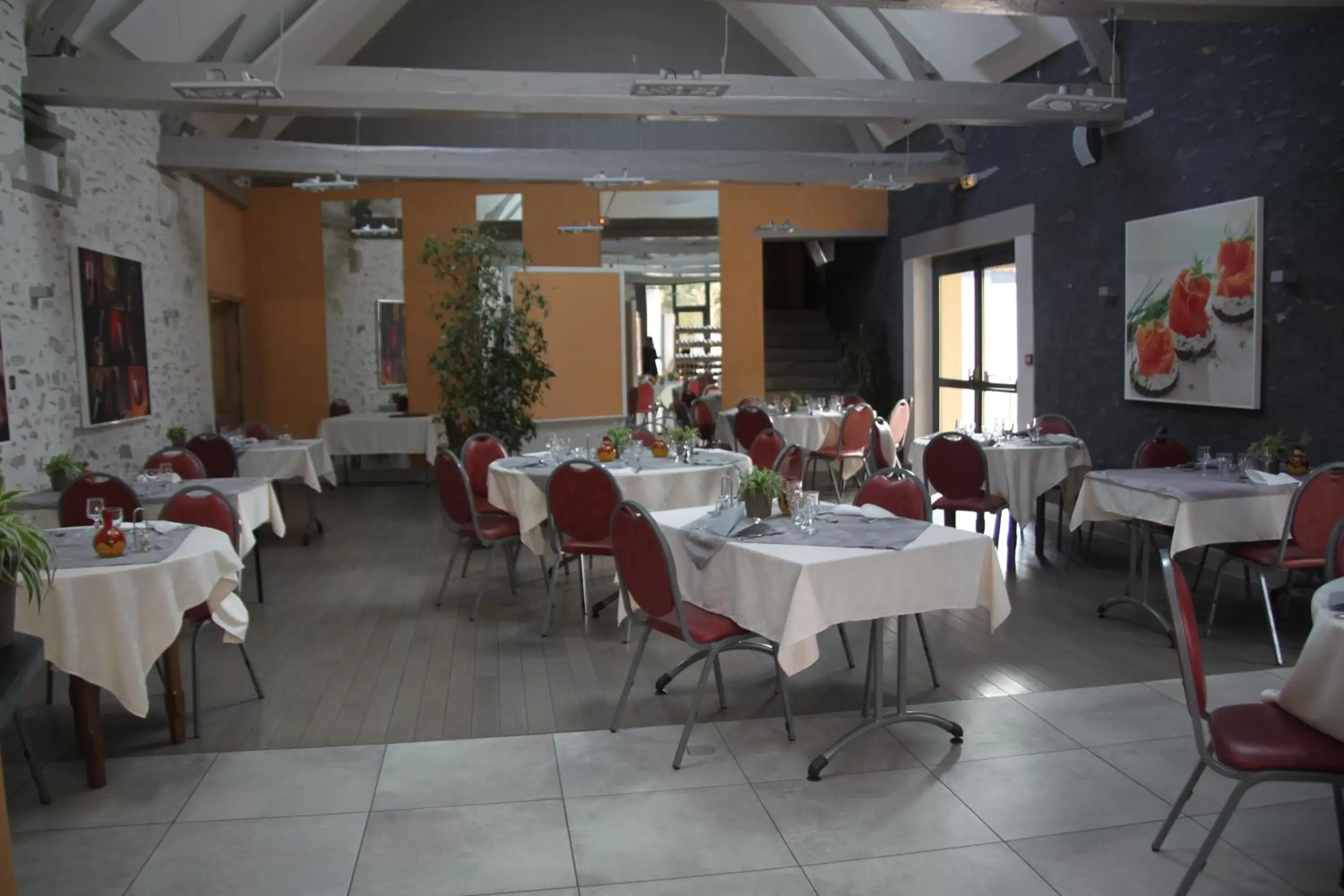 Restaurant/Places to Eat in Le Relais