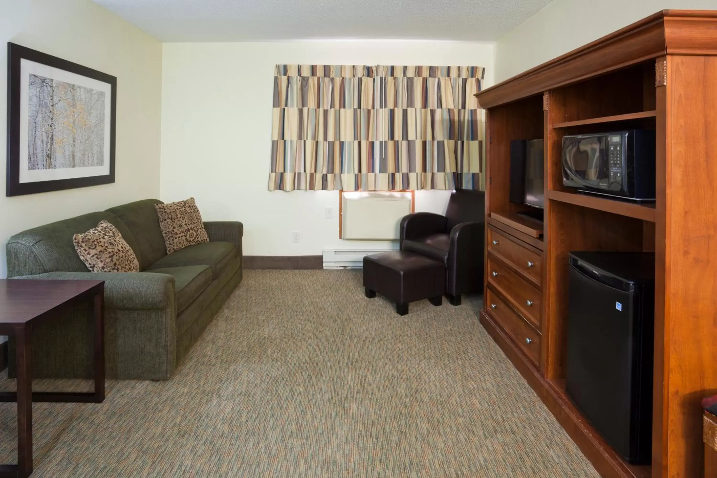 TV and multimedia, Seating Area in Fargo Inn and Suites