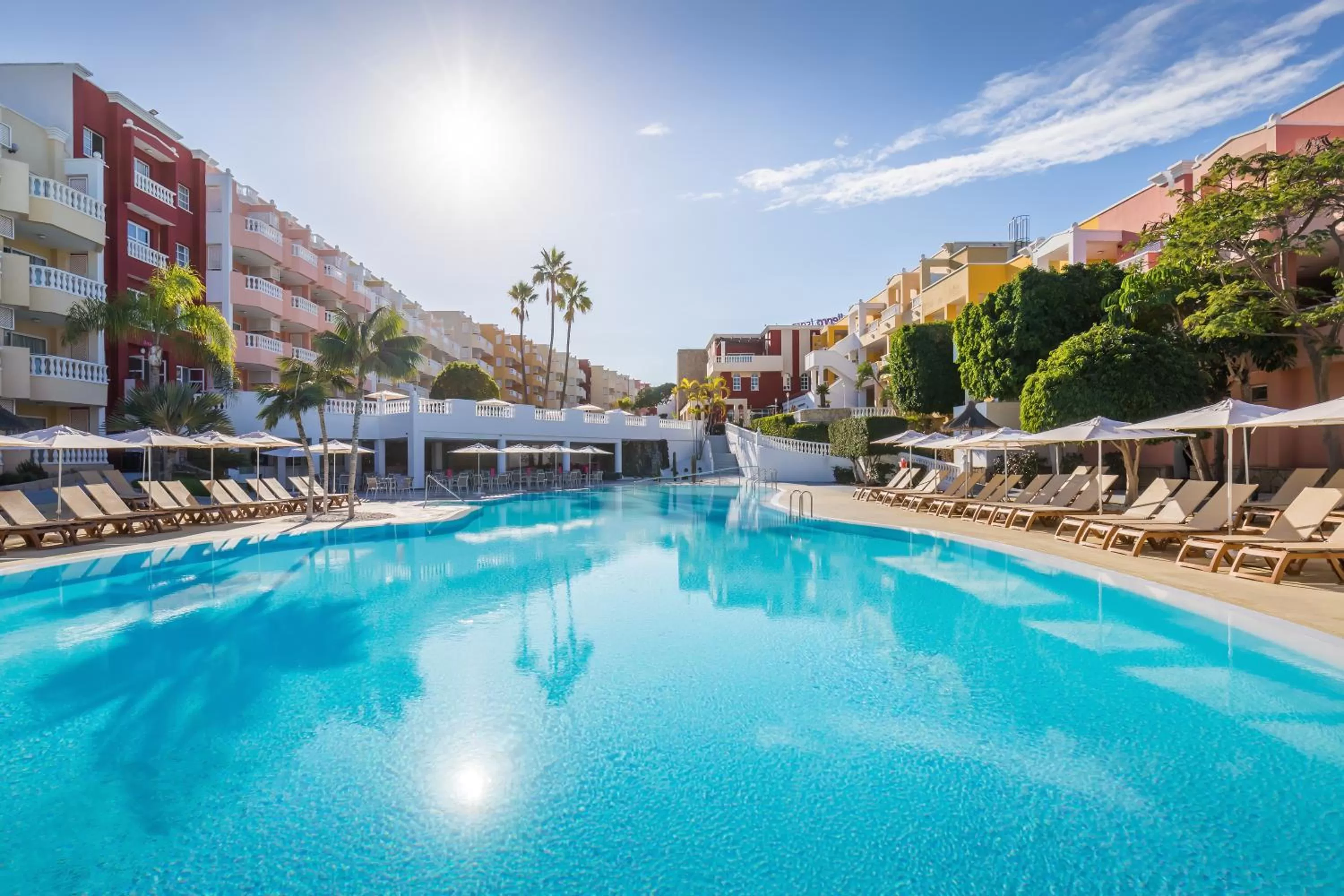 Swimming pool in Allegro Isora