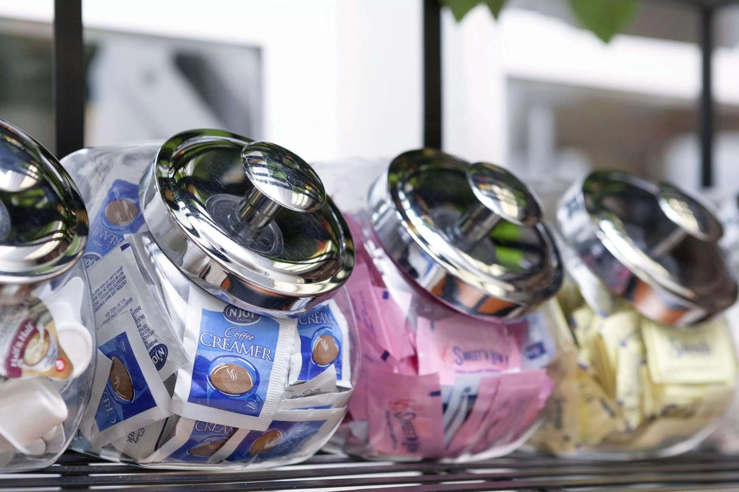 Restaurant/places to eat in Days Inn by Wyndham Oglesby/ Starved Rock