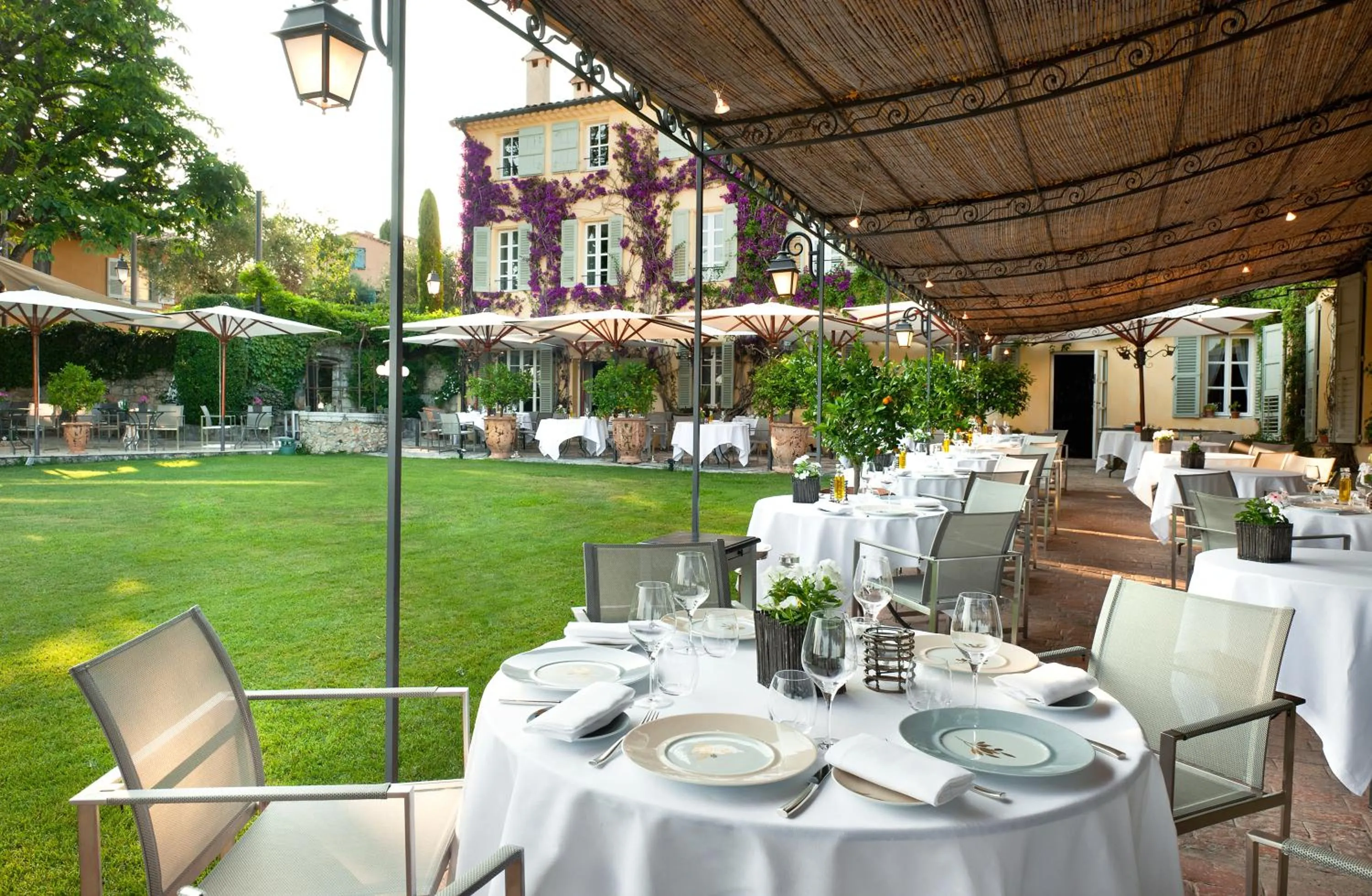 Restaurant/places to eat in Bastide Saint Antoine - Relais & Châteaux
