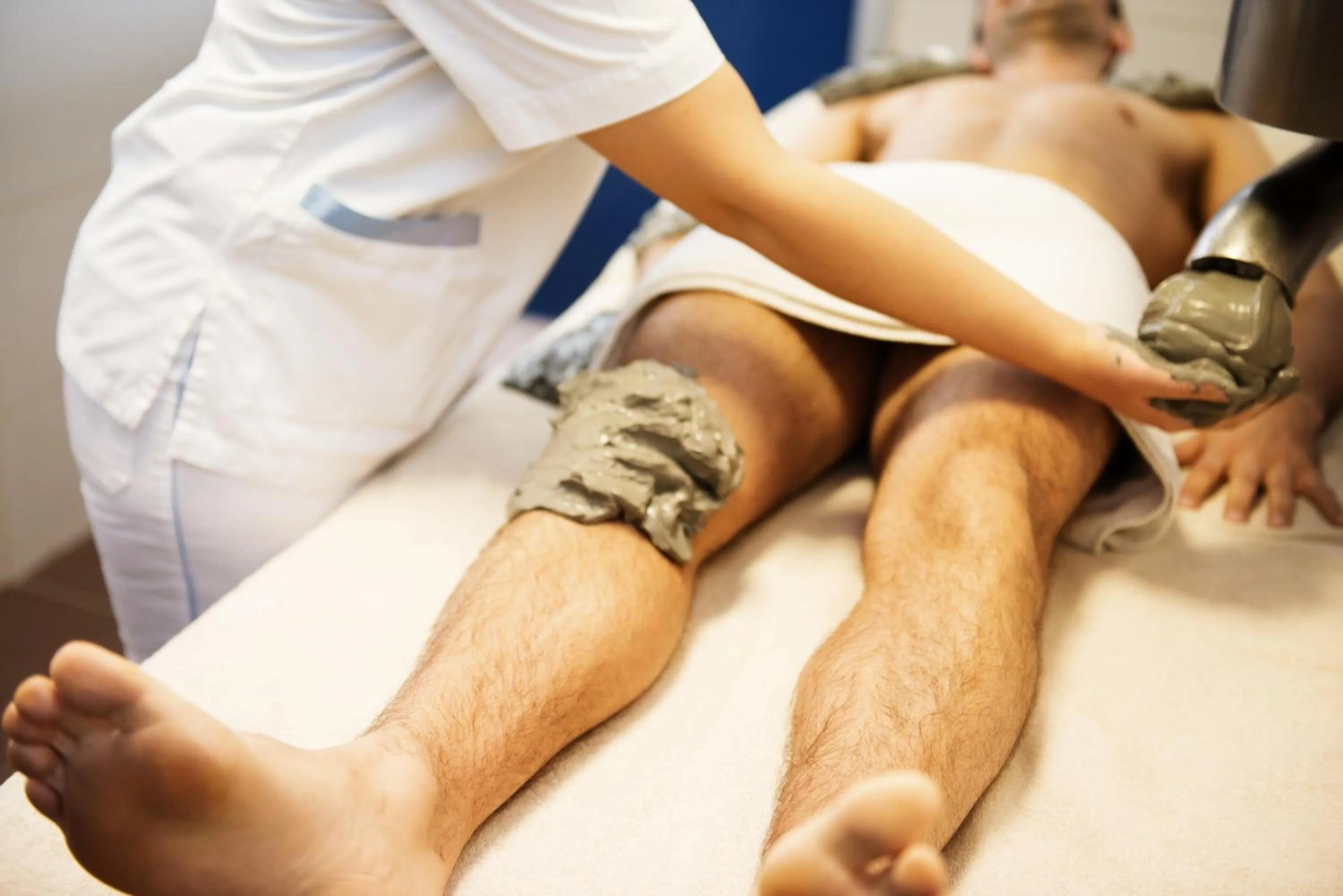 Hot Spring Bath in Hotel Fontana Olente