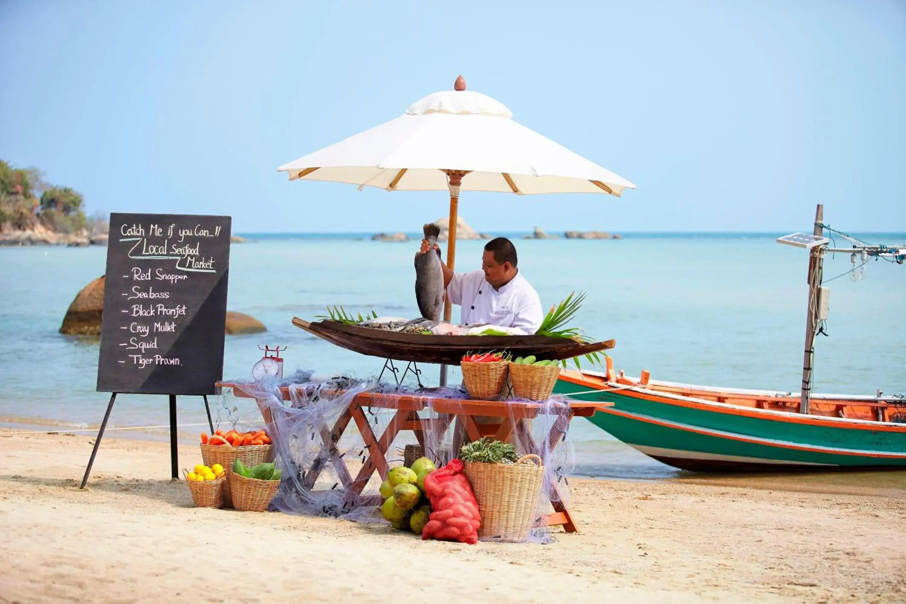 Restaurant/places to eat, Beach in Renaissance Koh Samui Resort & Spa