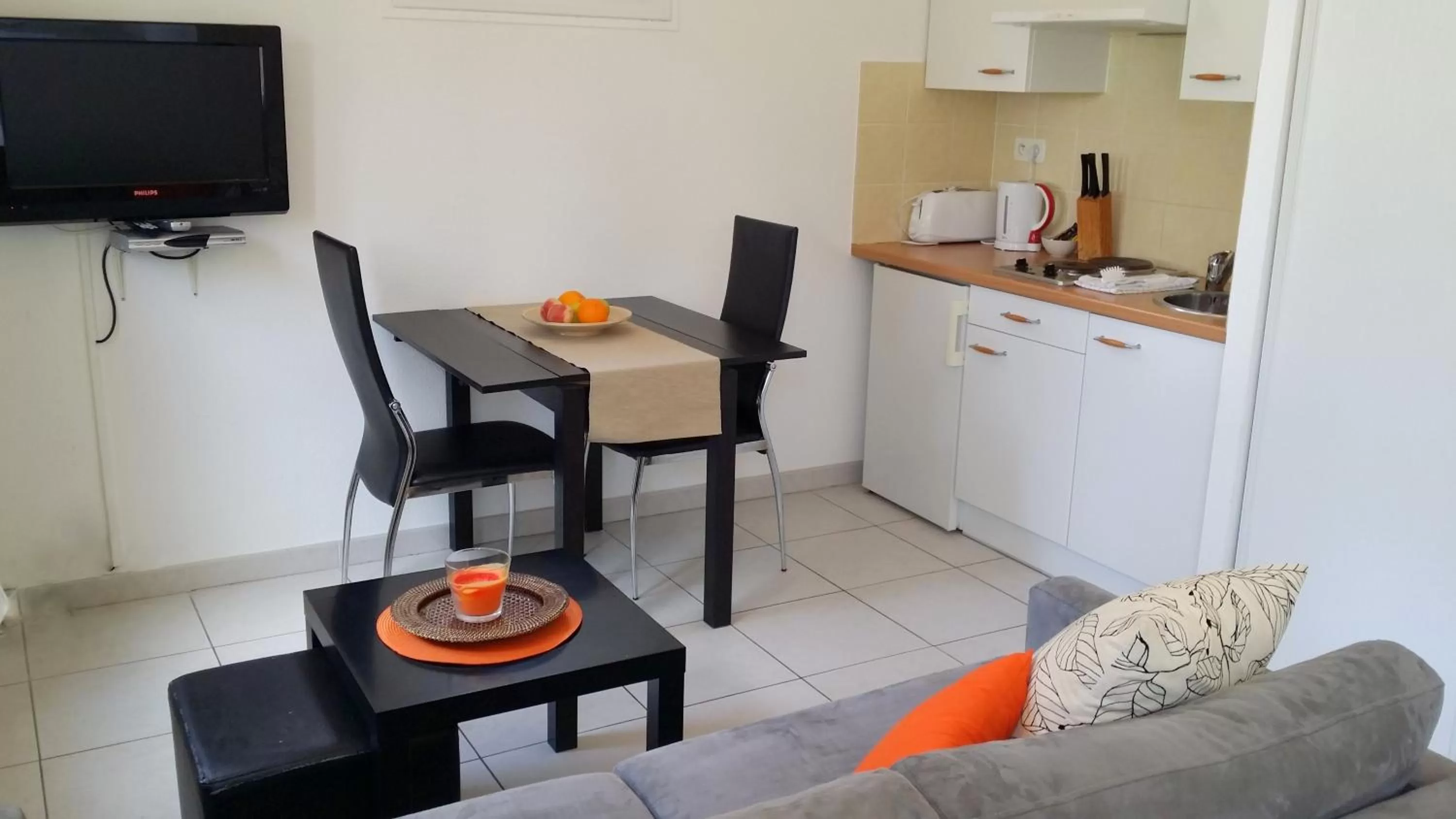 Kitchen or kitchenette in Kimi Résidence