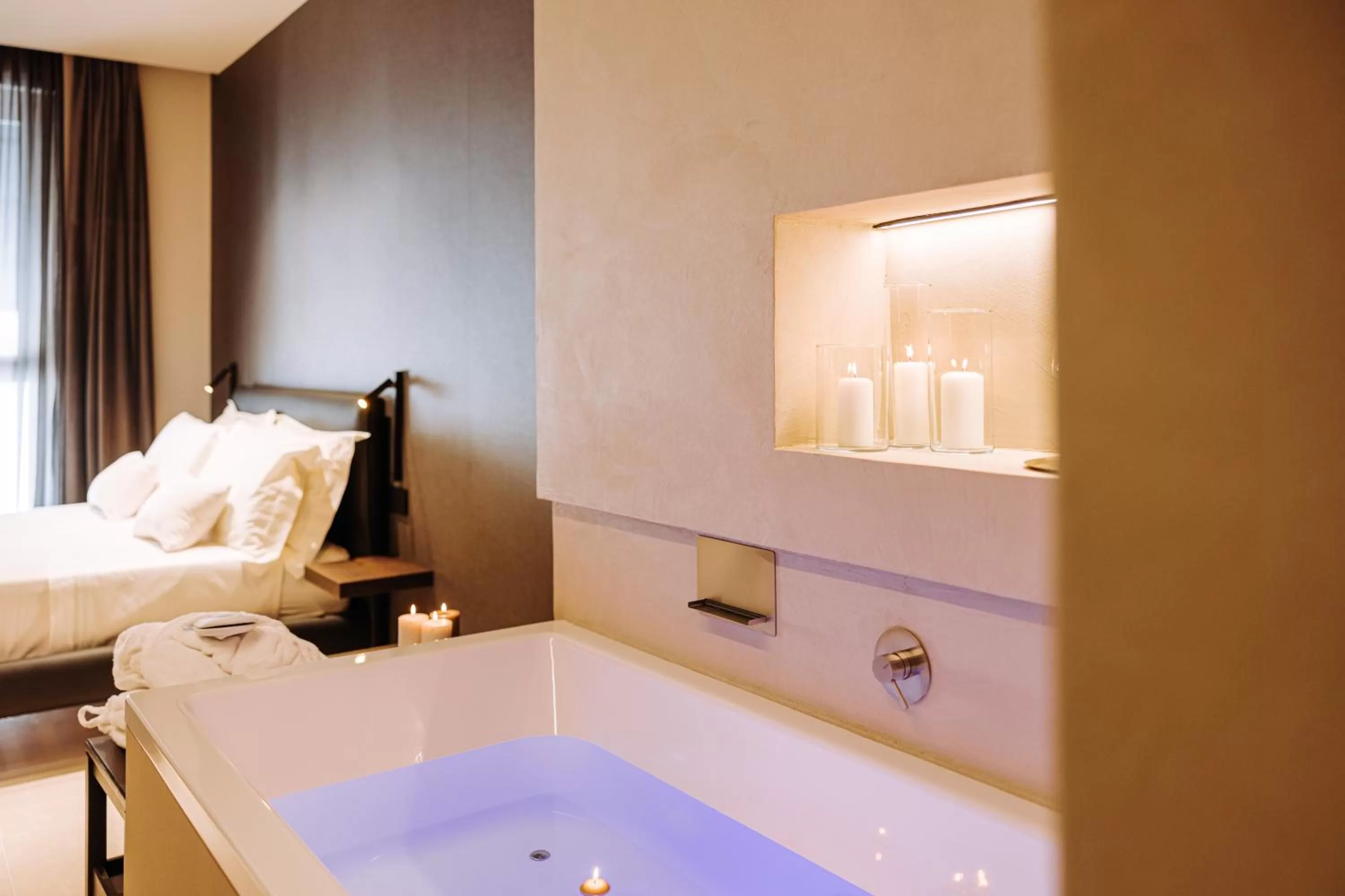 Bed in Suite1212 - Bandiera