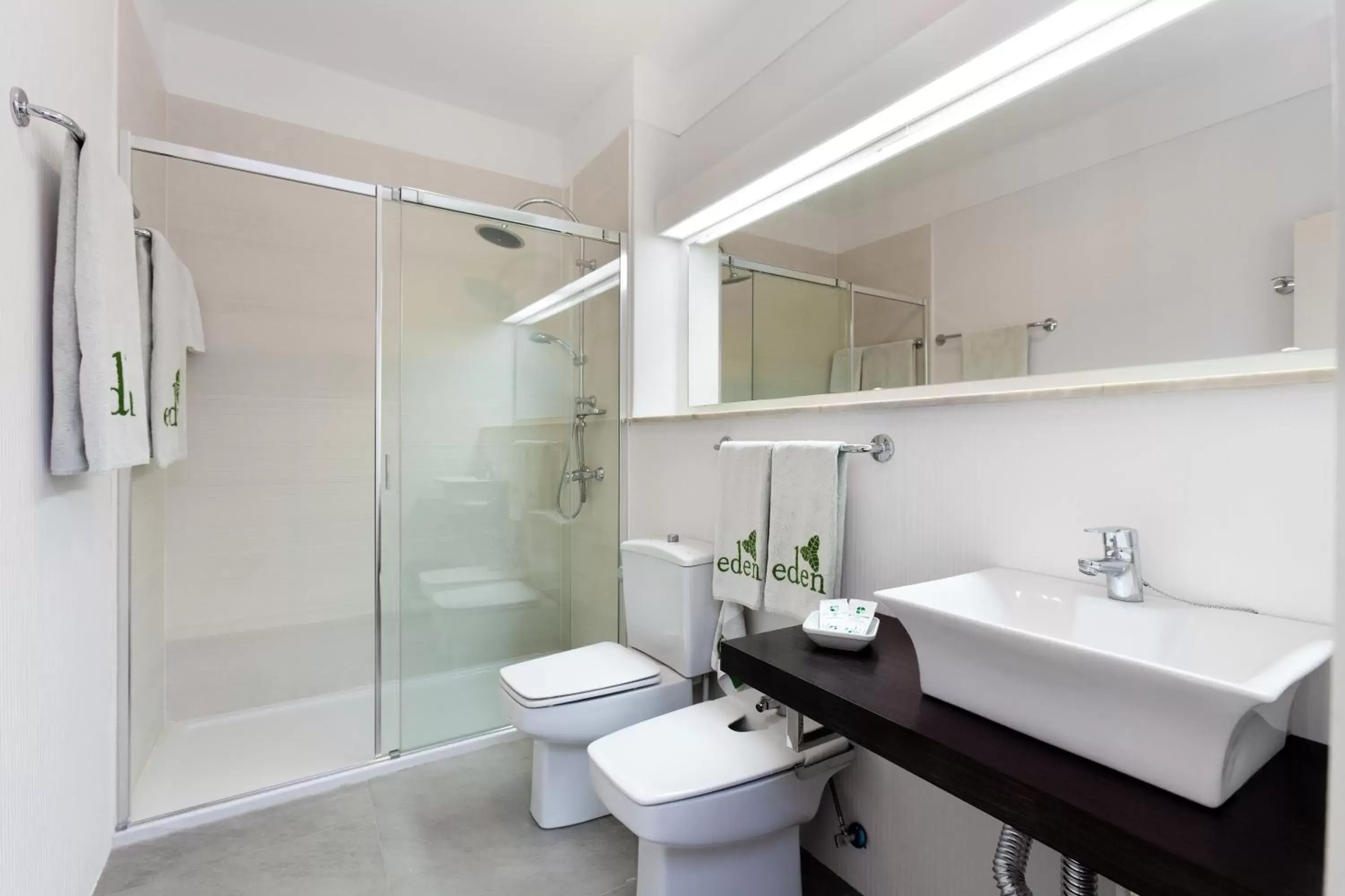 Bathroom in Parque Vacacional Eden Bathroom in Parque Vacacional Eden