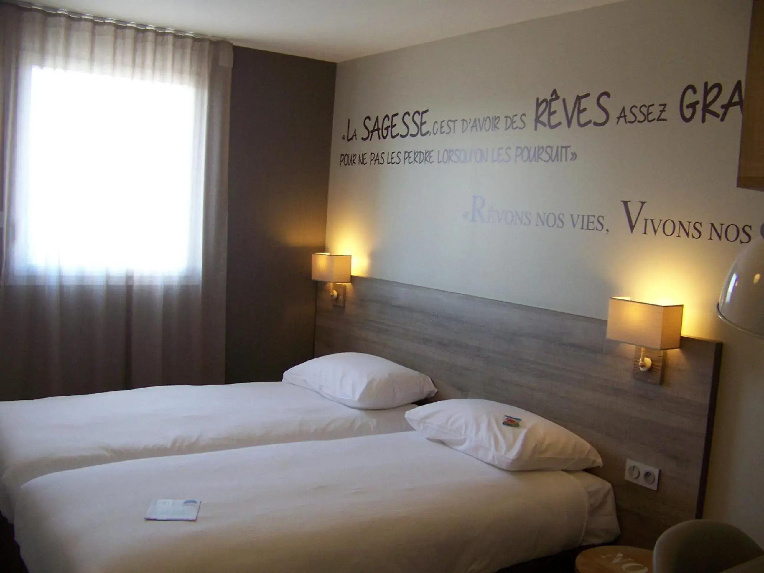 Bed in Ibis Styles Vierzon