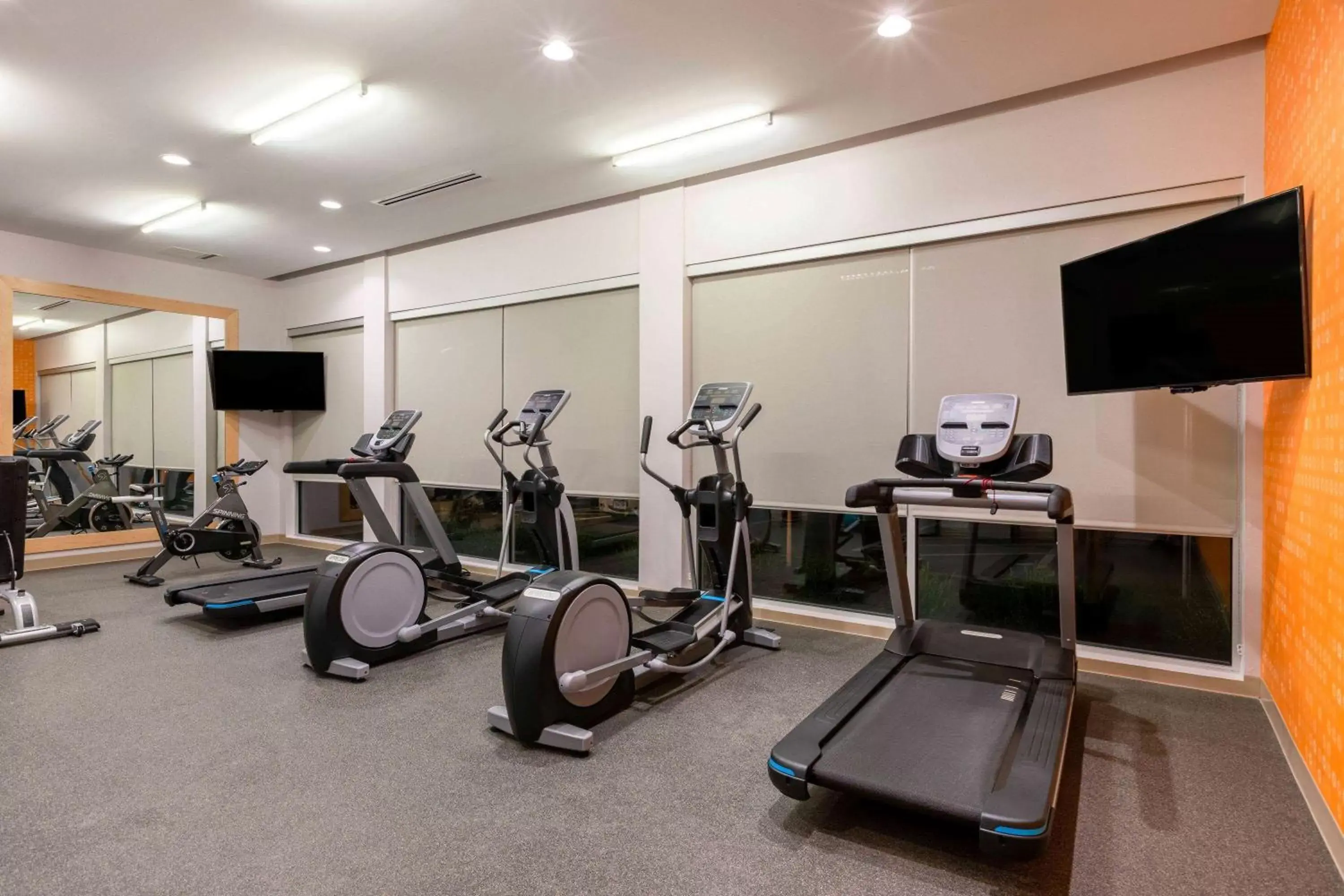 Fitness centre/facilities in La Quinta by Wyndham Altoona Des Moines Fitness centre/facilities in La Quinta by Wyndham Altoona Des Moines