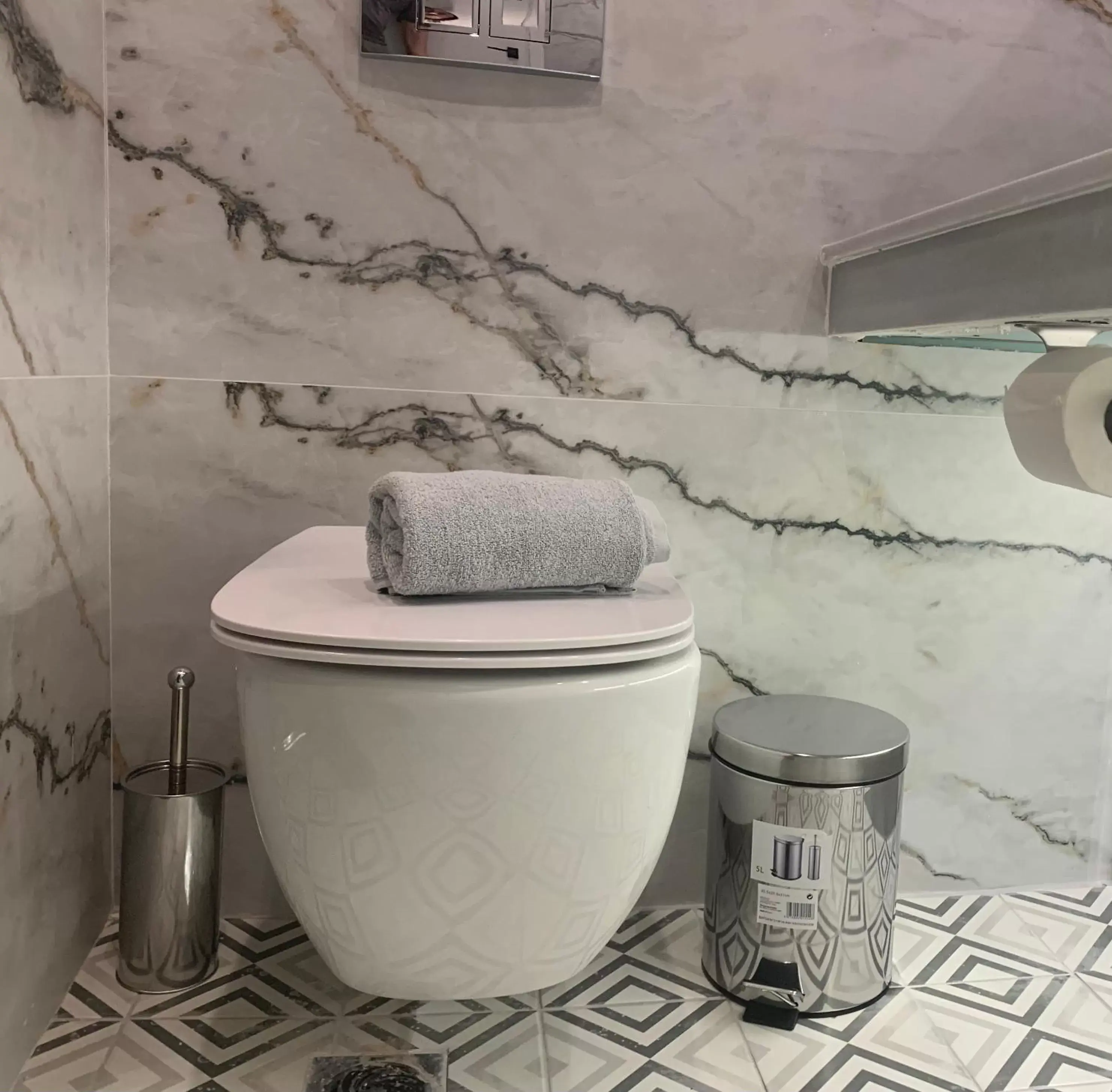 Bathroom in A-13 Belle Athenes - Luxury Rooms at Monastiraki Railway Station