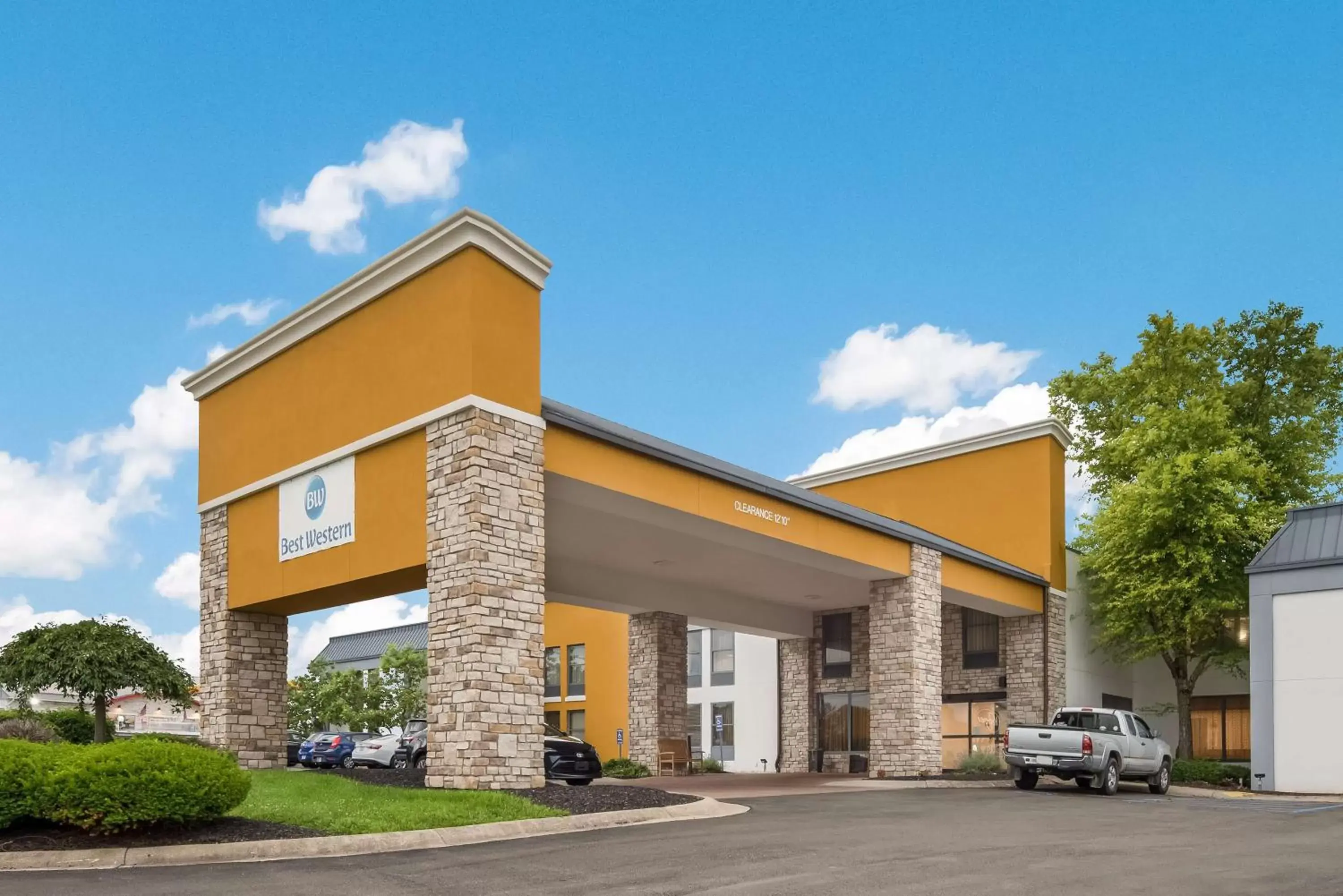 Property building in Best Western Batesville Property building in Best Western Batesville