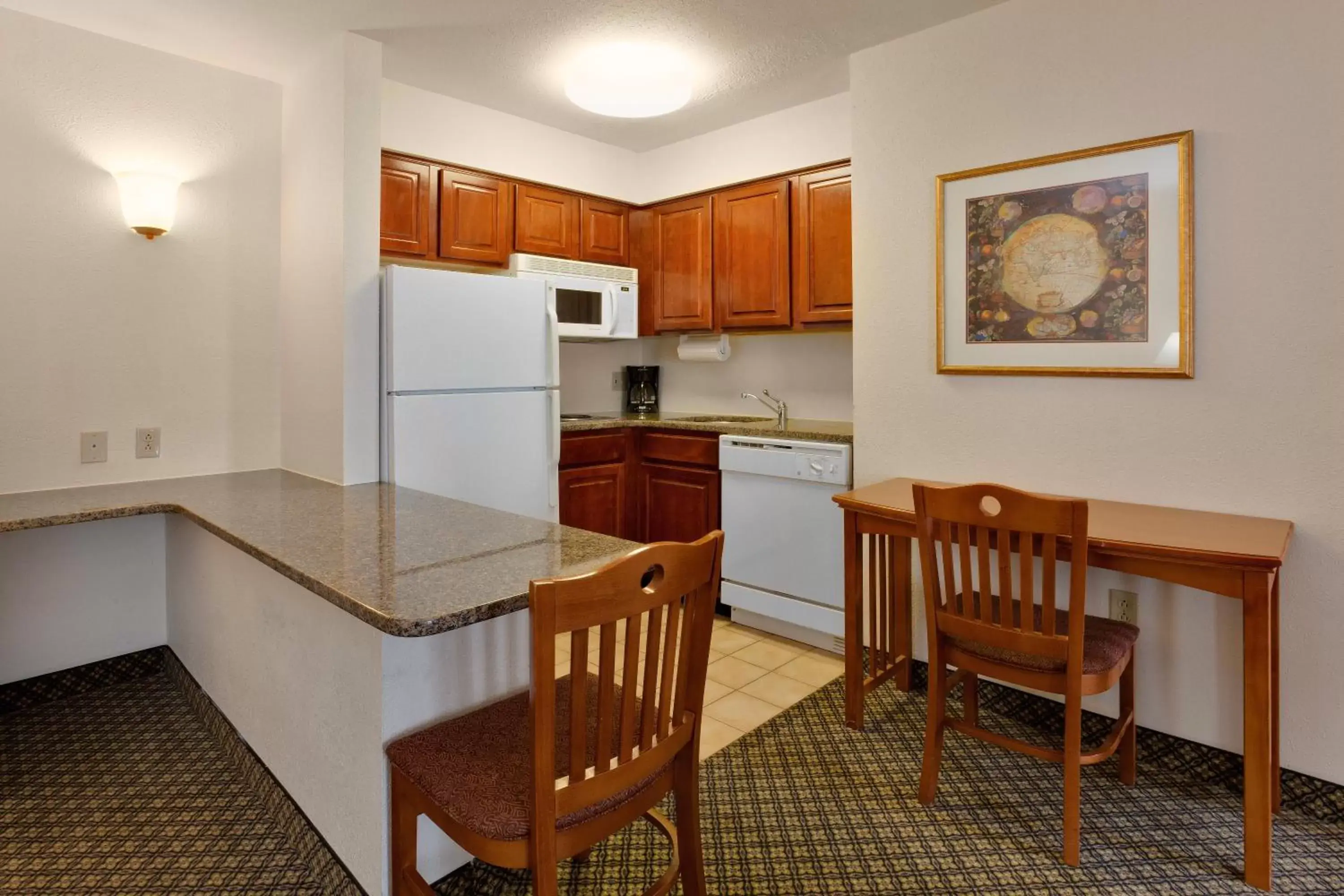 Photo of the whole room, Kitchen/Kitchenette in Staybridge Suites Allentown Airport Lehigh Valley, an IHG Hotel
