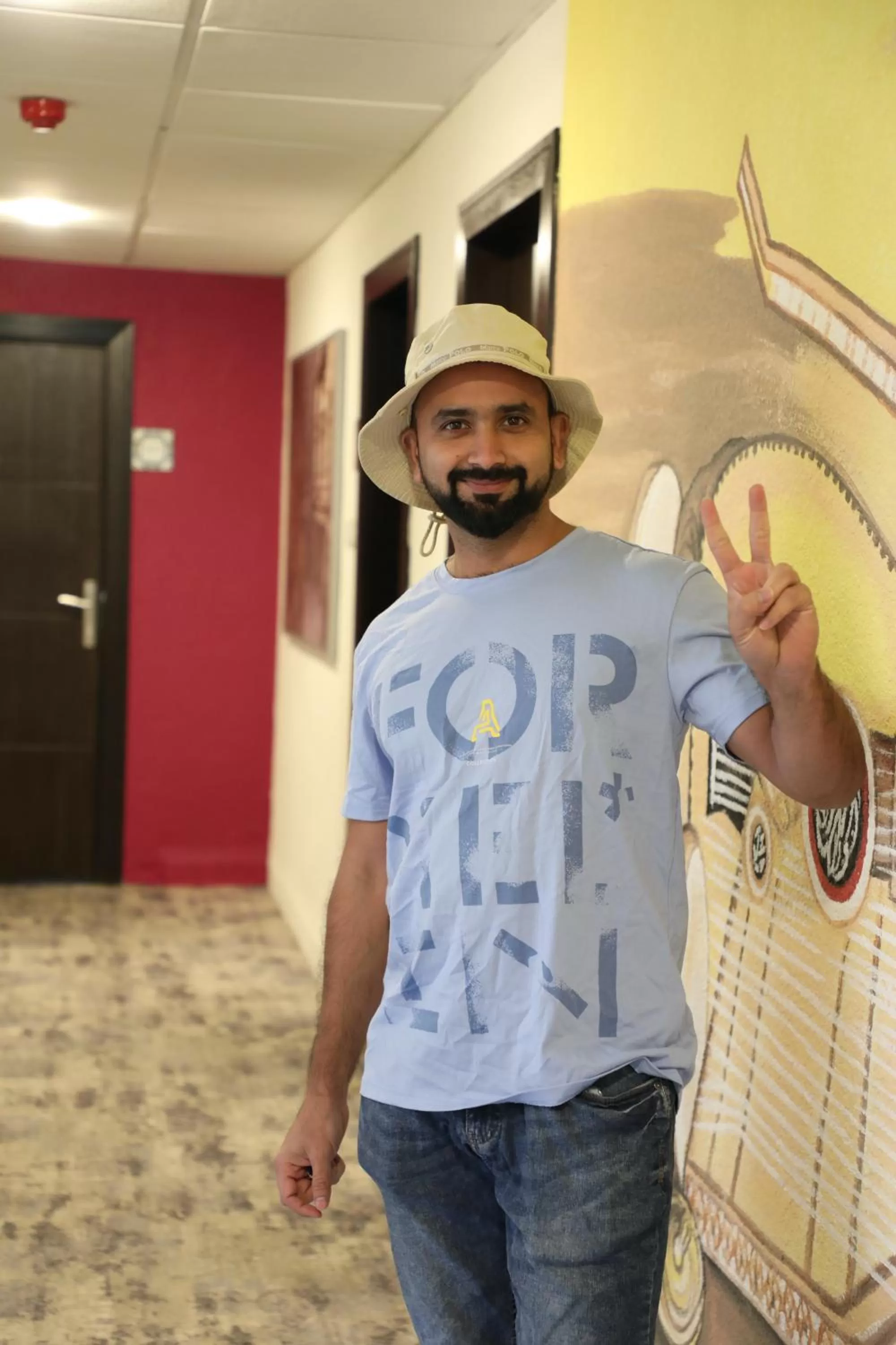 Guests in The Sydney Hotel