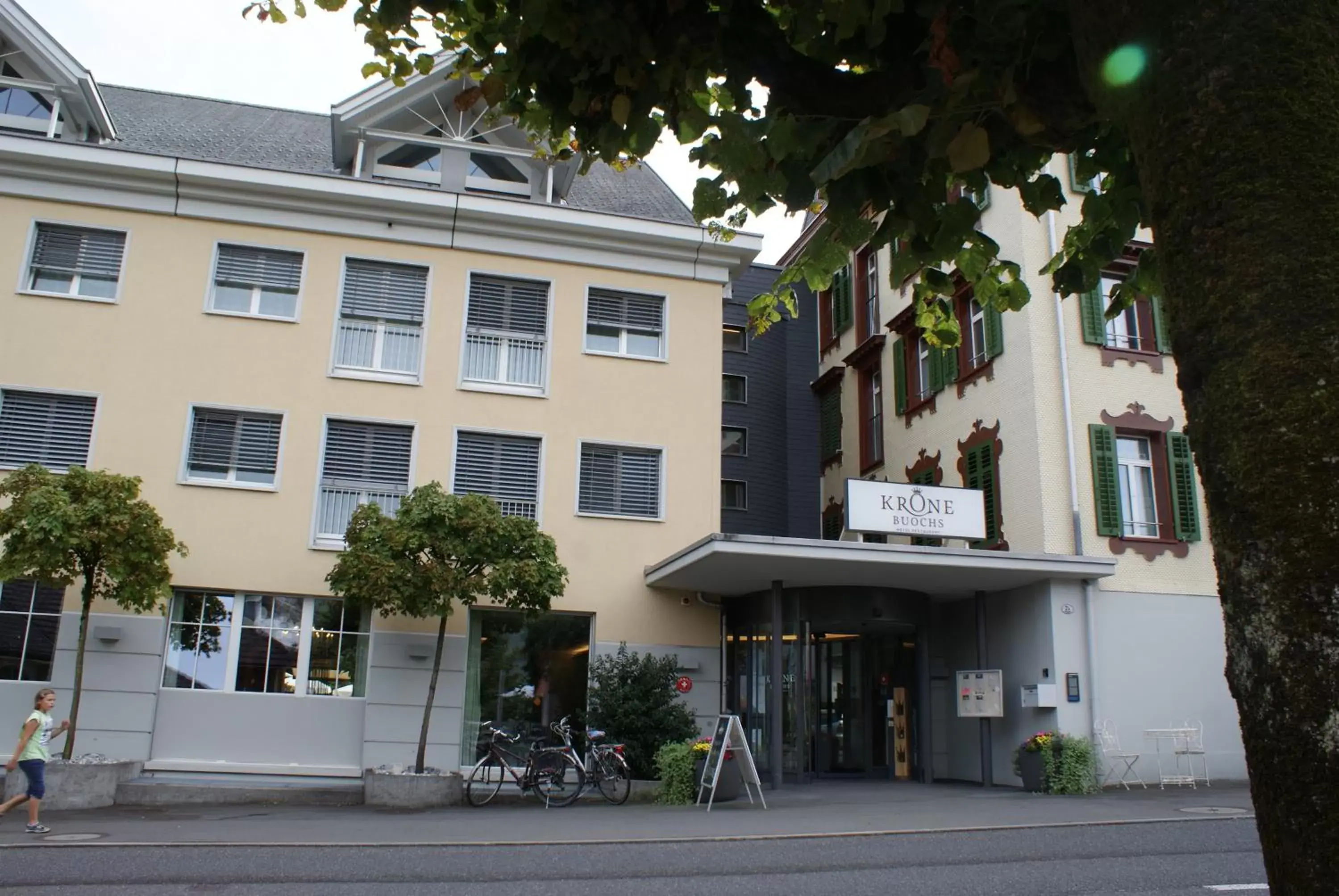 Facade/entrance, Property Building in Hotel Krone