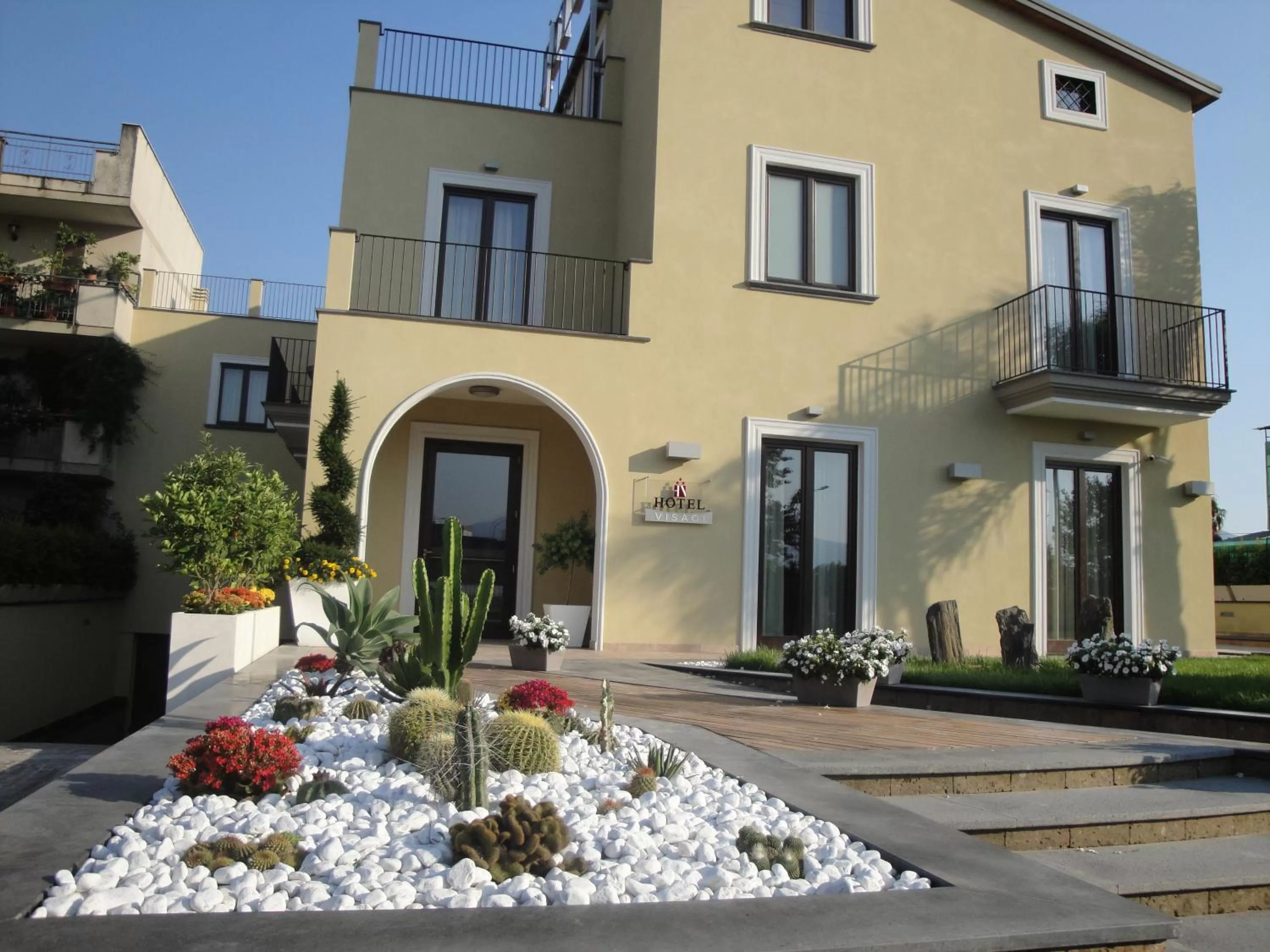 Facade/entrance in Hotel Visagi