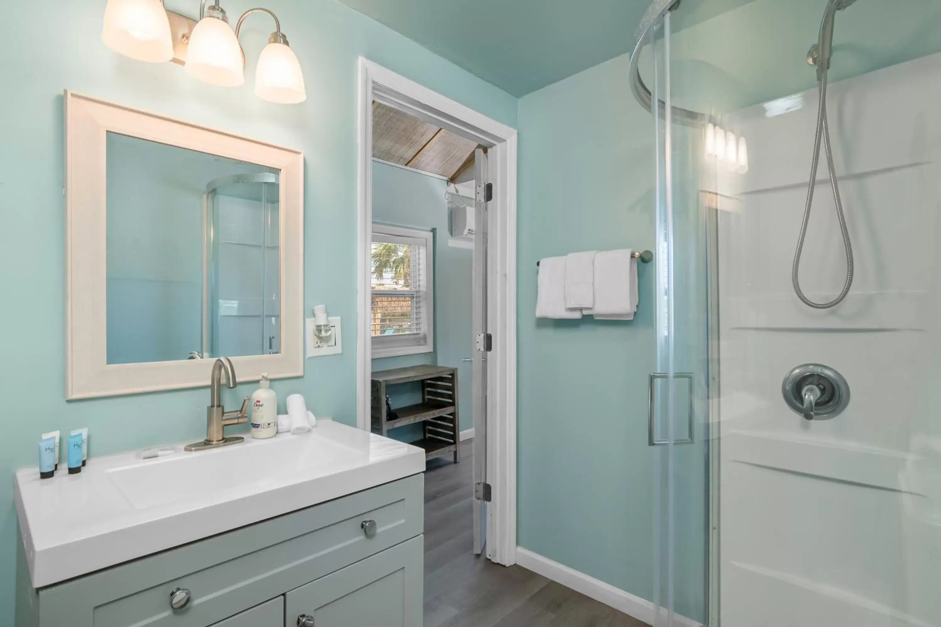 Bathroom in Latitude 26 Waterfront Resort and Marina