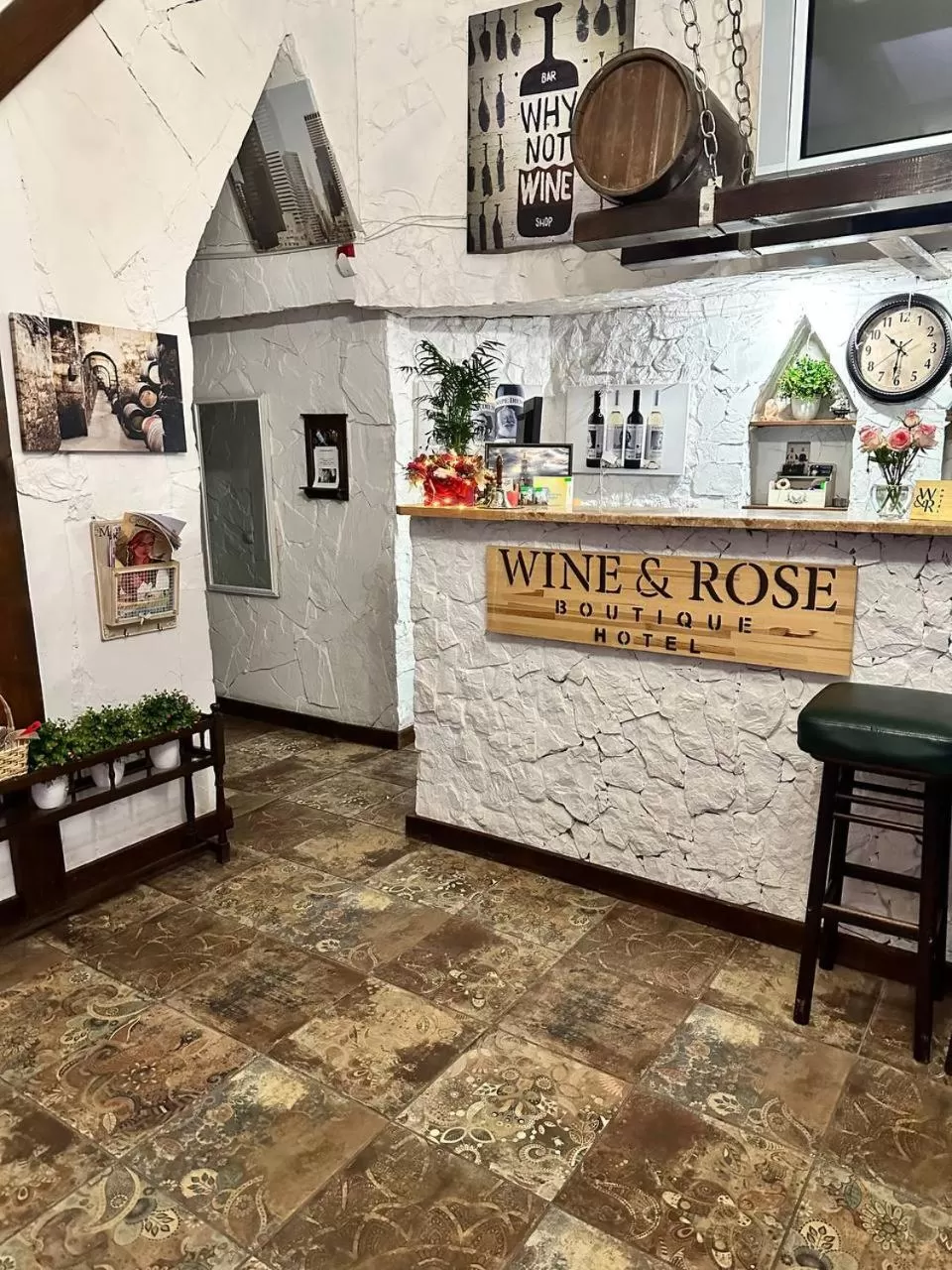 Lobby or reception in WINE & ROSE BOUTIQUE HOTEL
