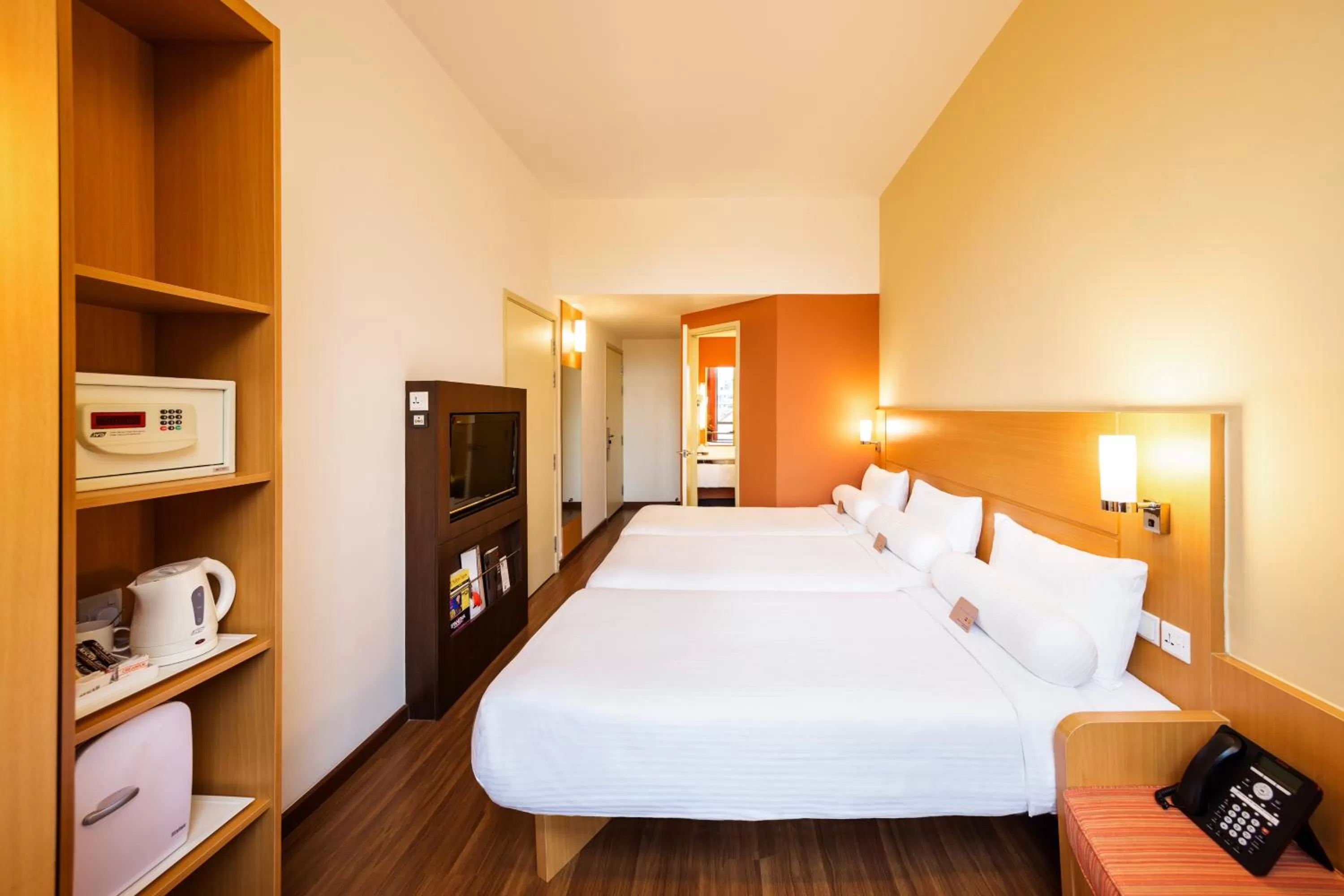 Bed in Ibis Singapore Novena