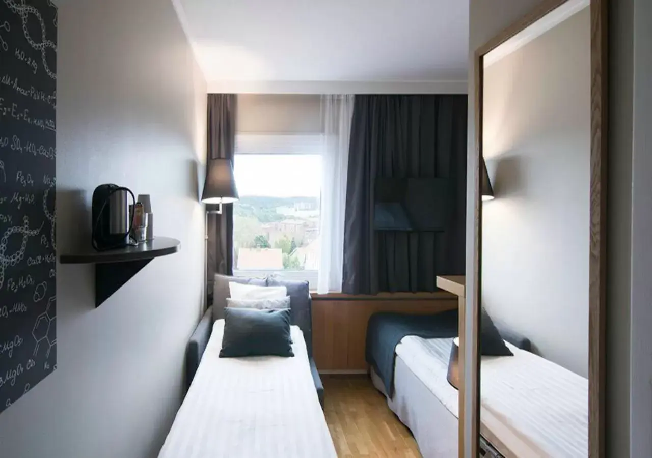 Single Room with Extra Bed in Comfort Hotel Panorama Single Room with Extra Bed in Comfort Hotel Panorama