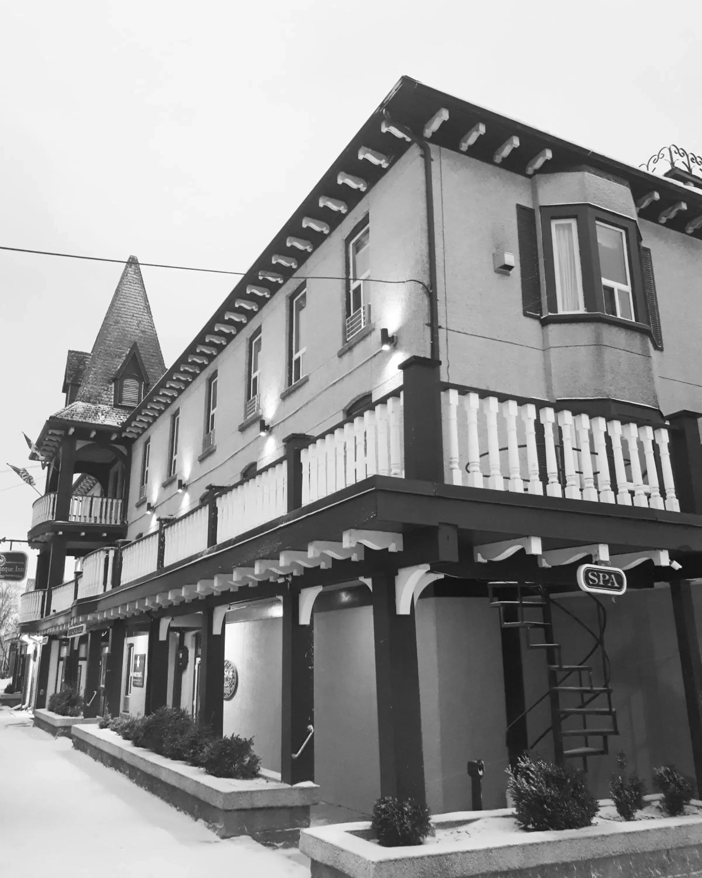 Property building, Winter in The Gananoque Inn & Spa