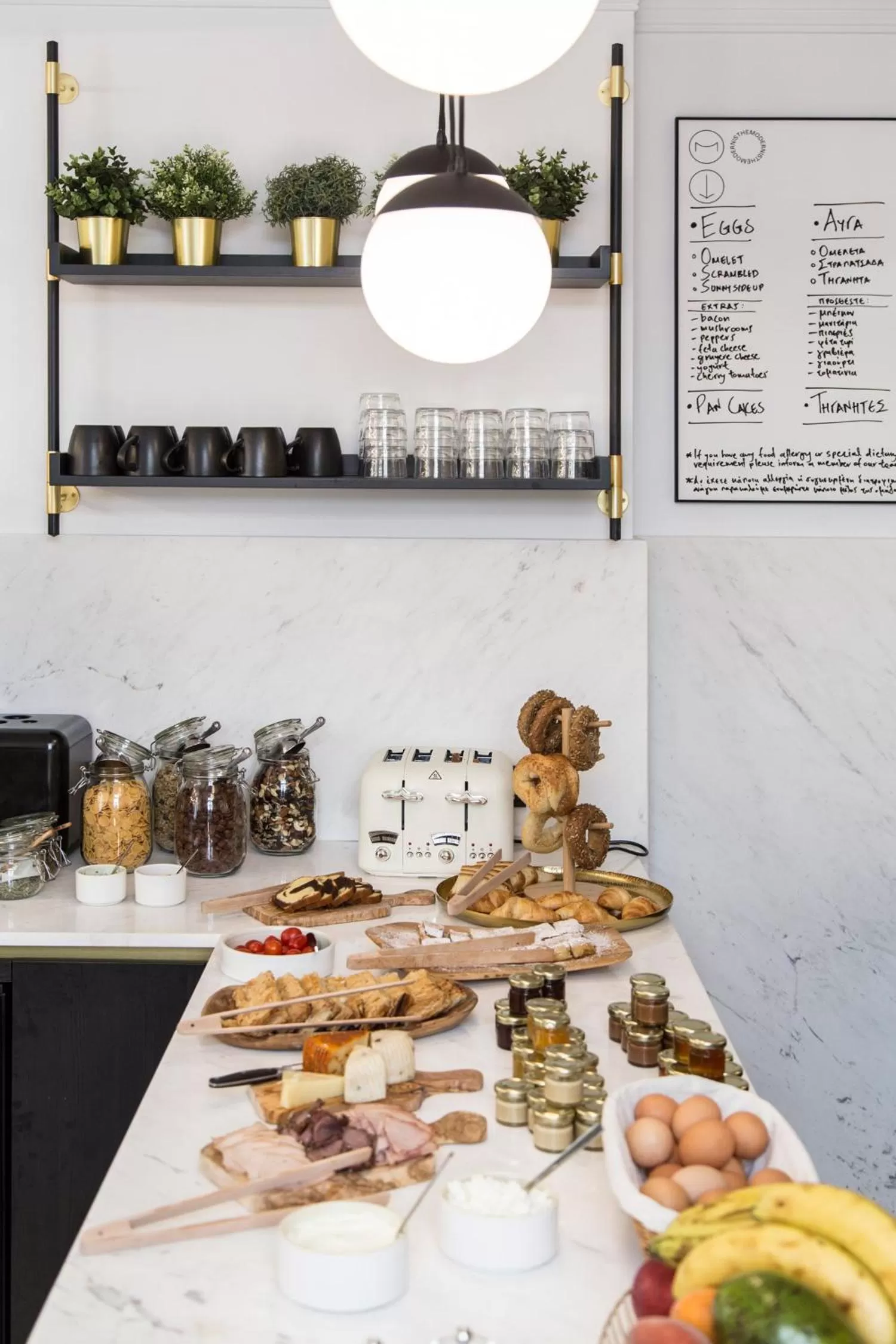 Food and drinks in The Modernist Thessaloniki